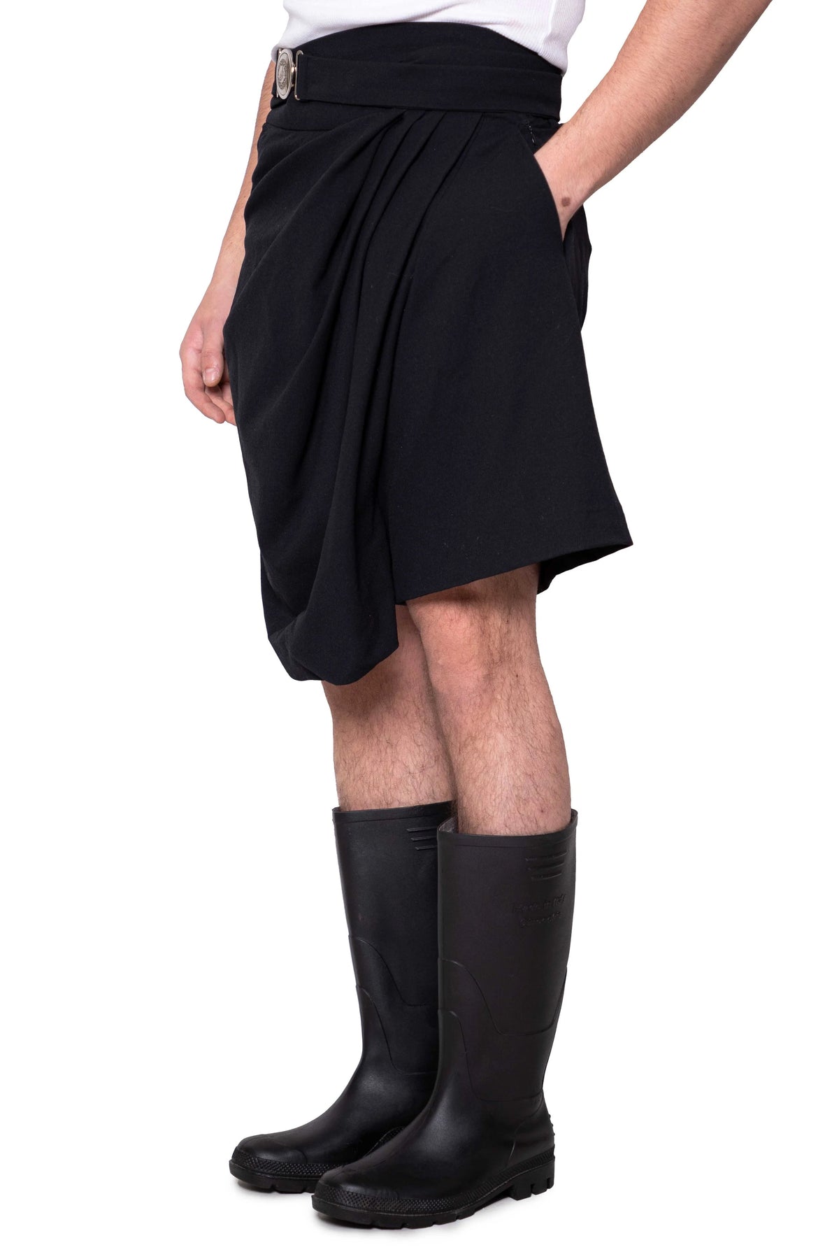 Abu nuwas wrap shorts