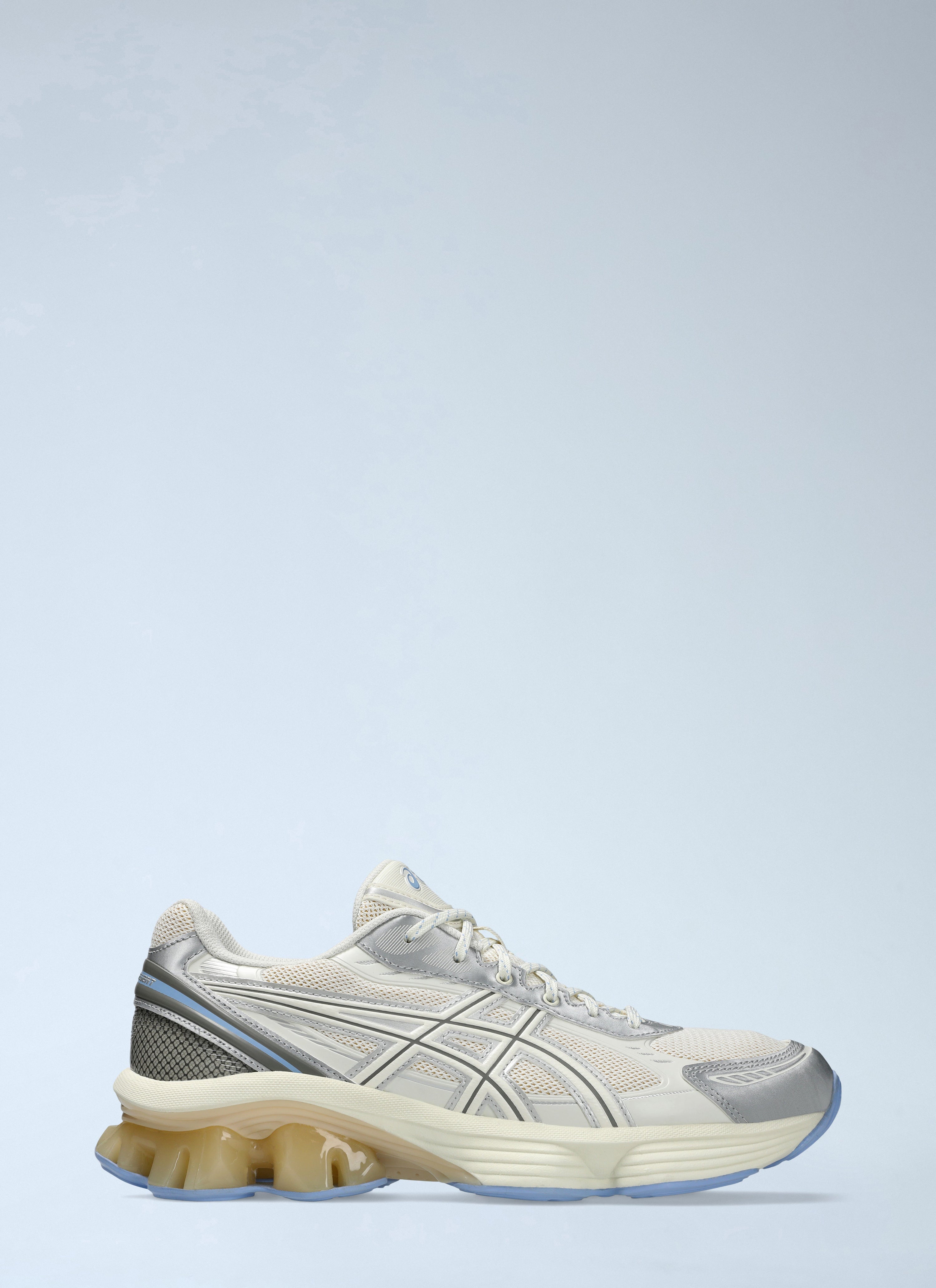 Gel-kinetic fluent sneakers