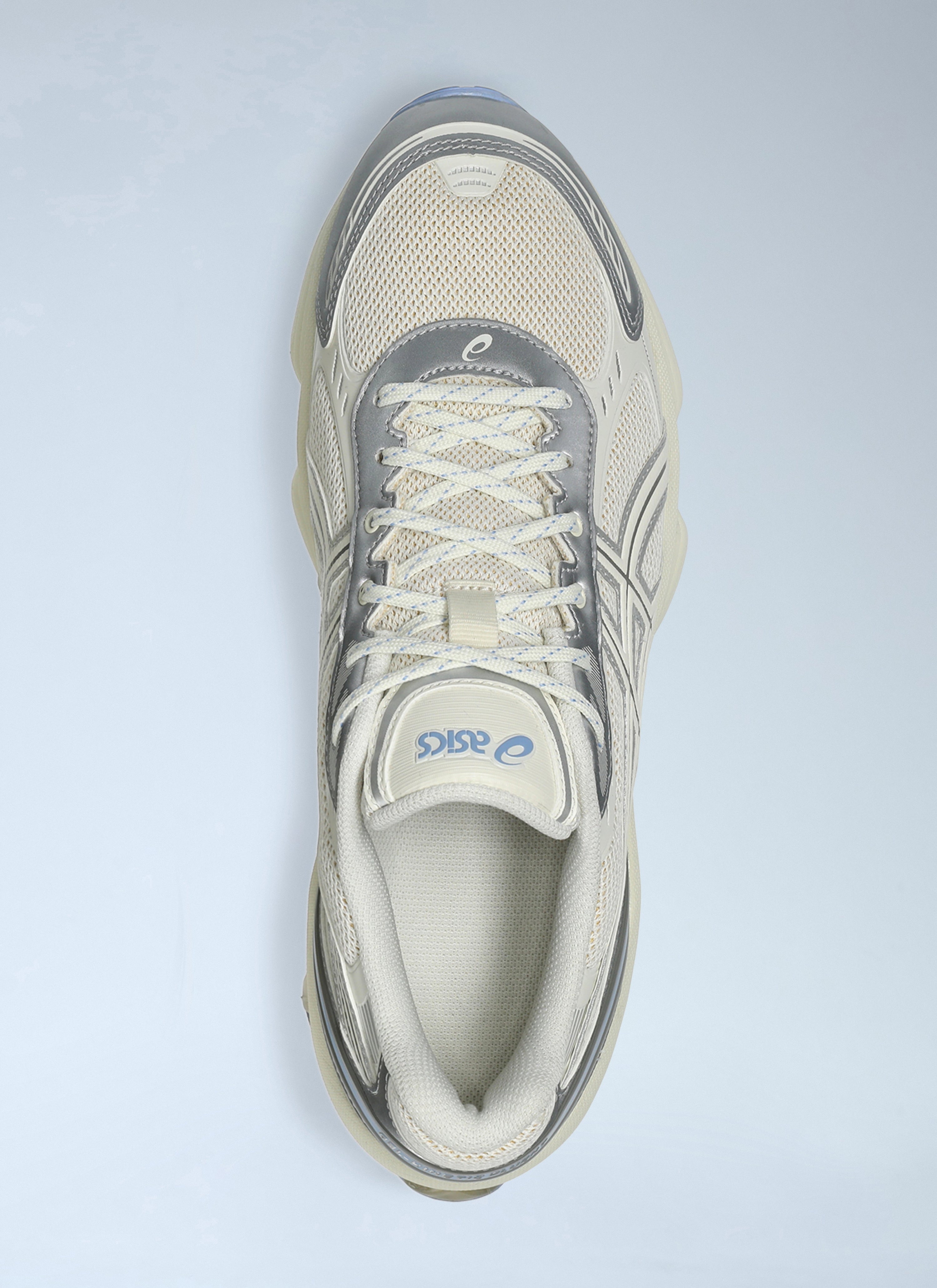 Gel-kinetic fluent sneakers