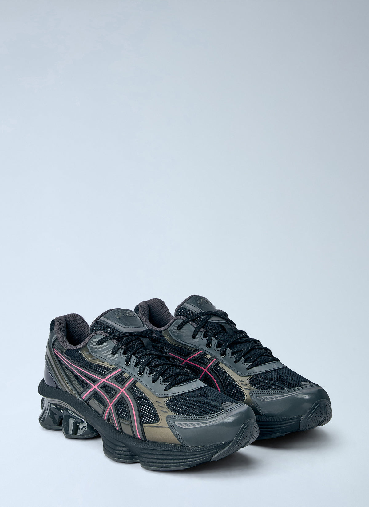 Gel-kinetic fluent sneakers