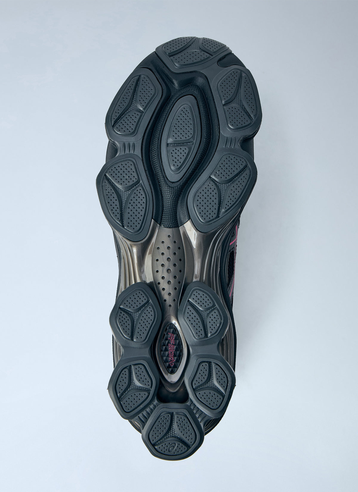 Gel-kinetic fluent sneakers