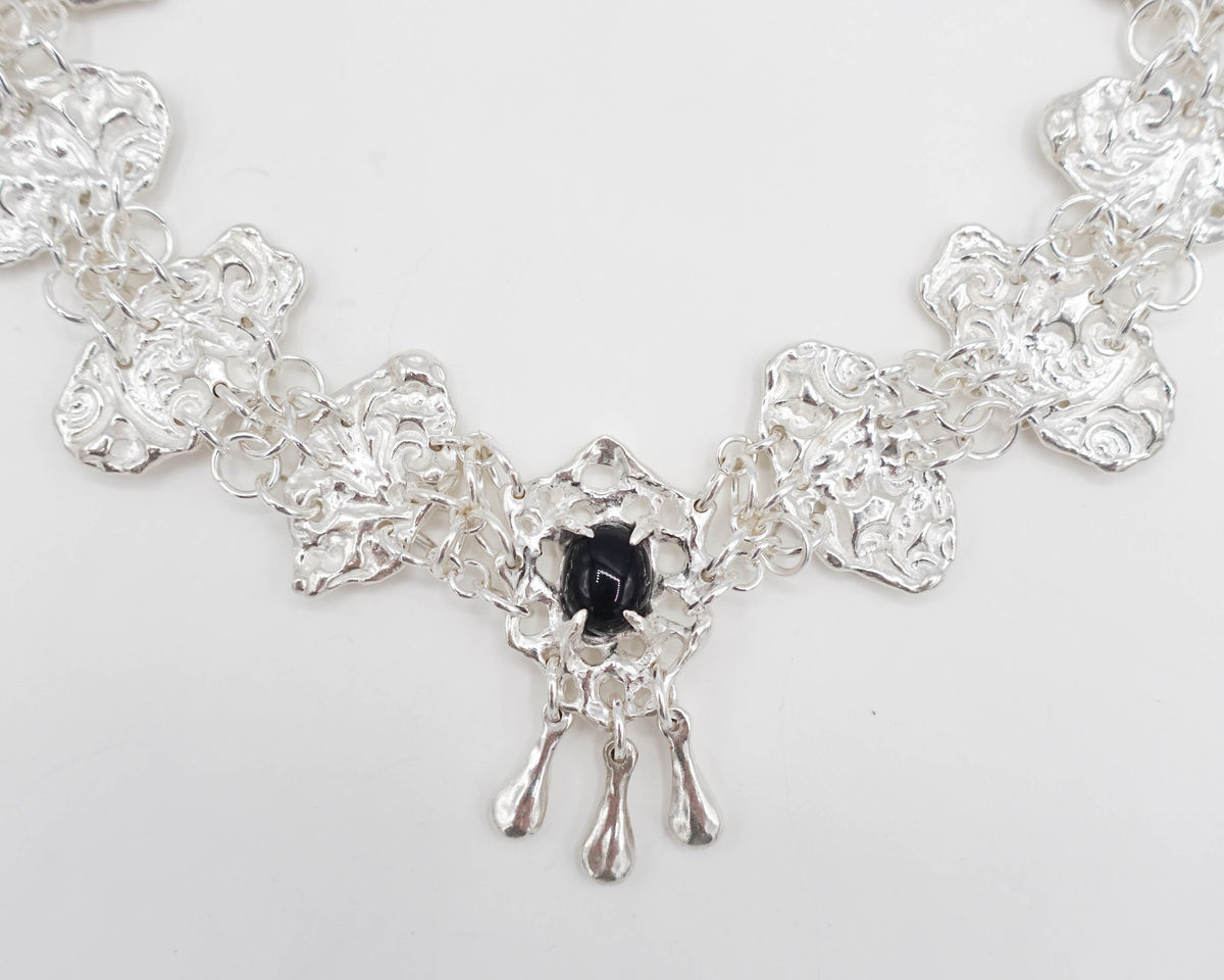 Thalia chain
