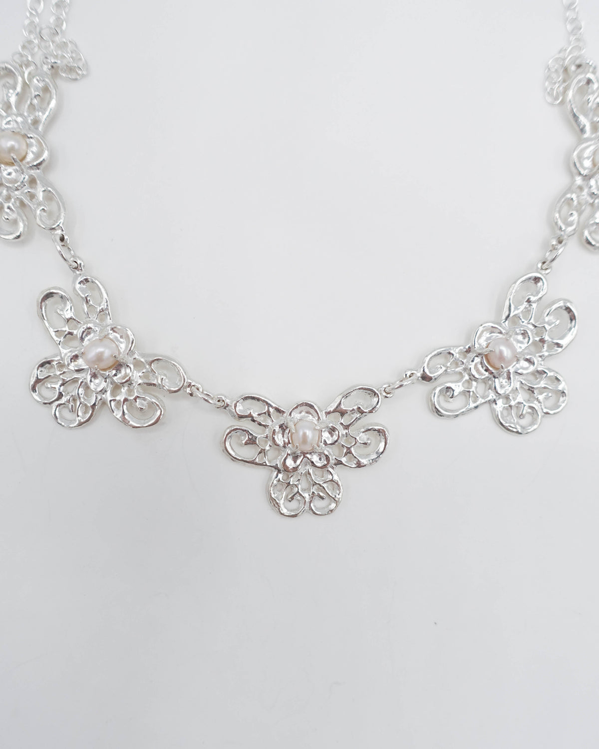 Vellum collar