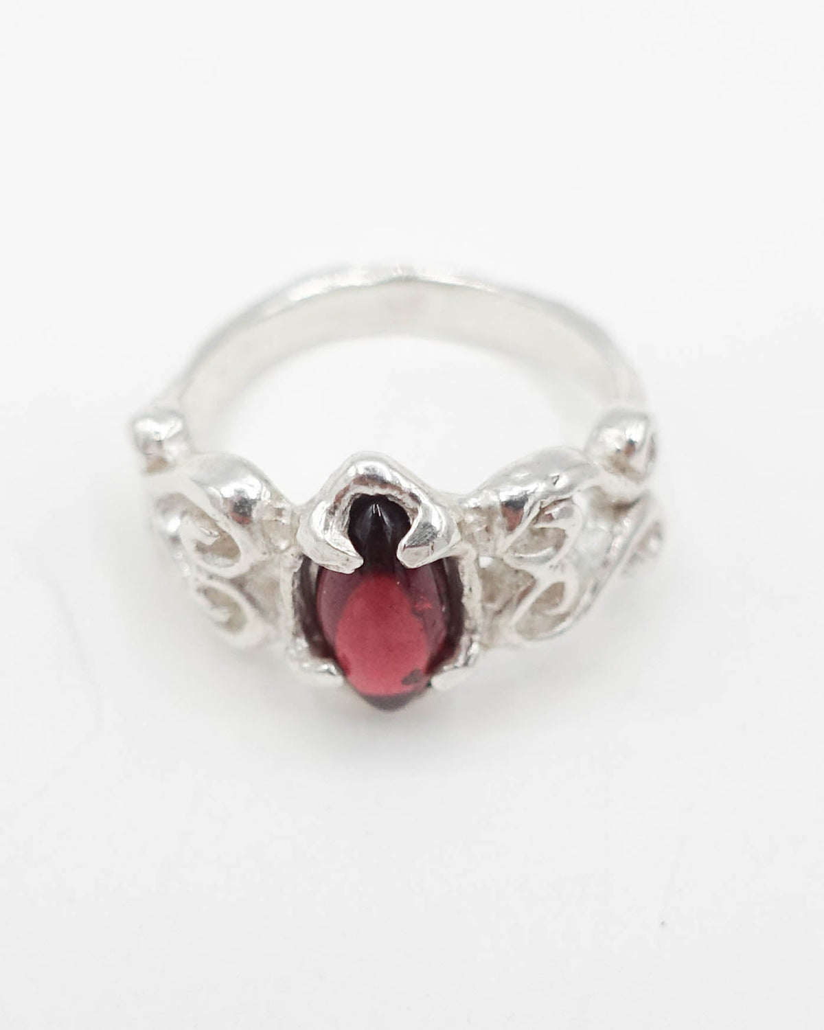 Madame ring