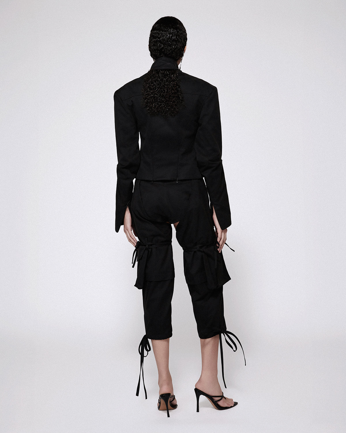 Bella chap capris cargo black