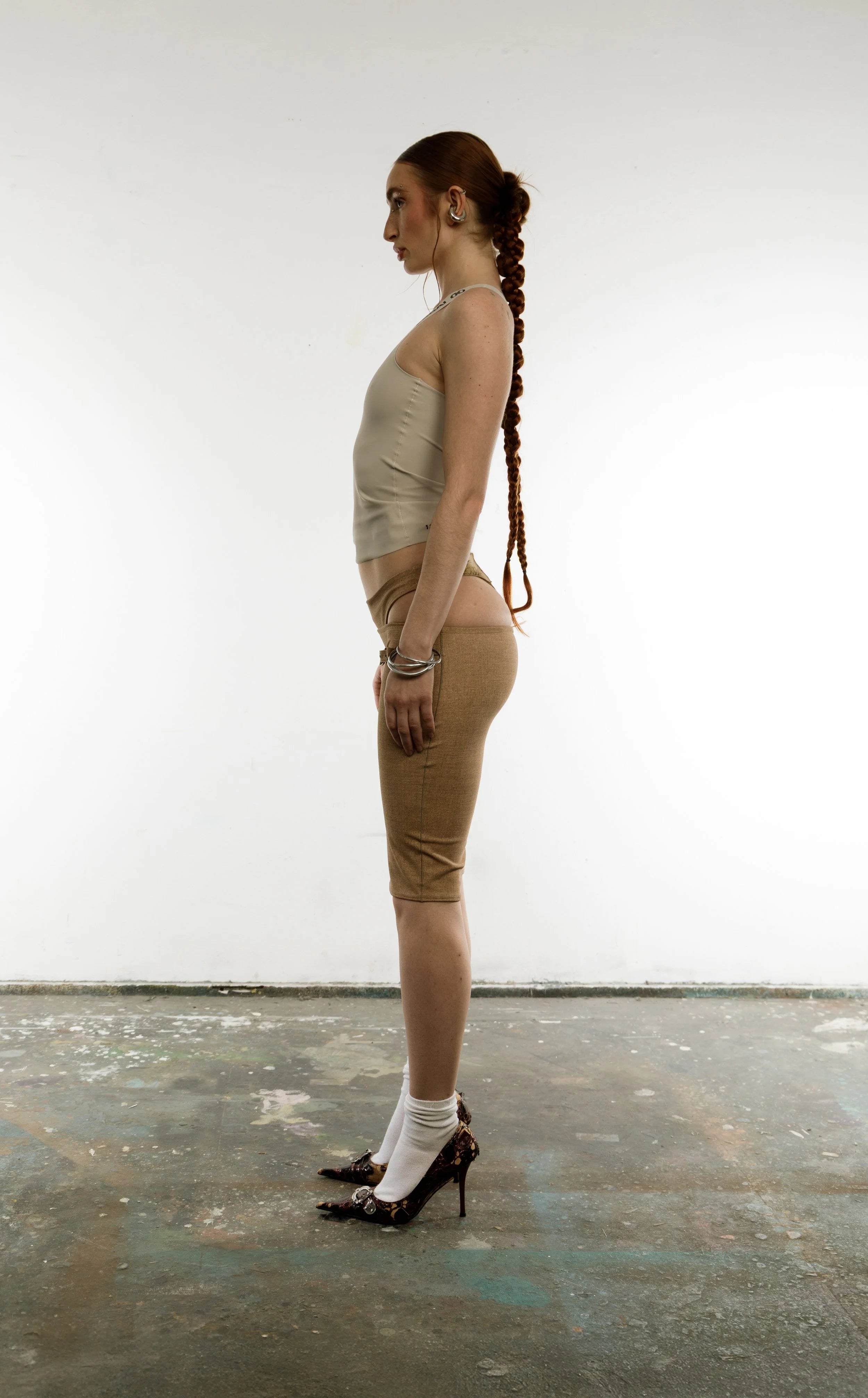 Distorted tank top- oyster grey