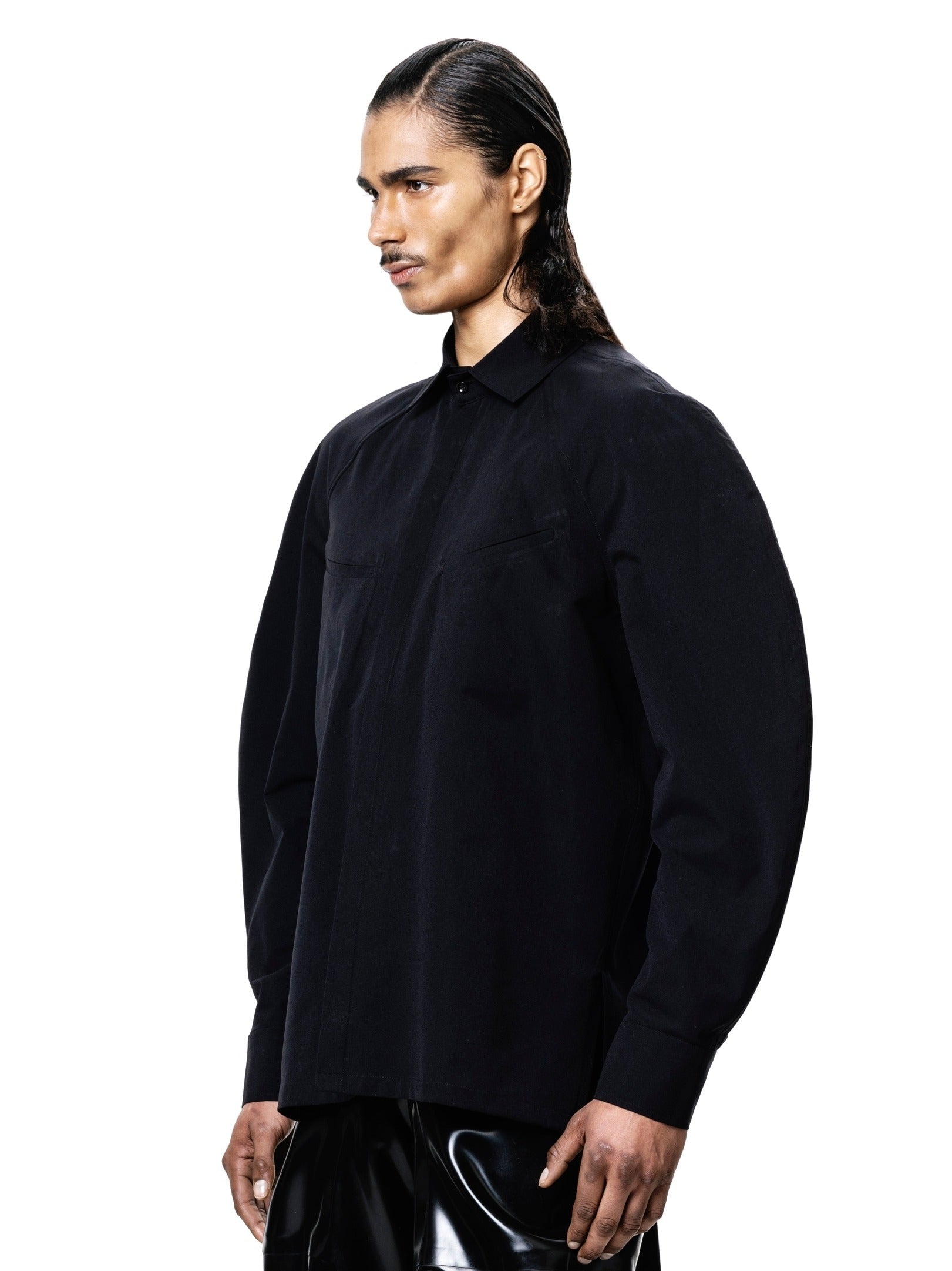 Black circle shirt