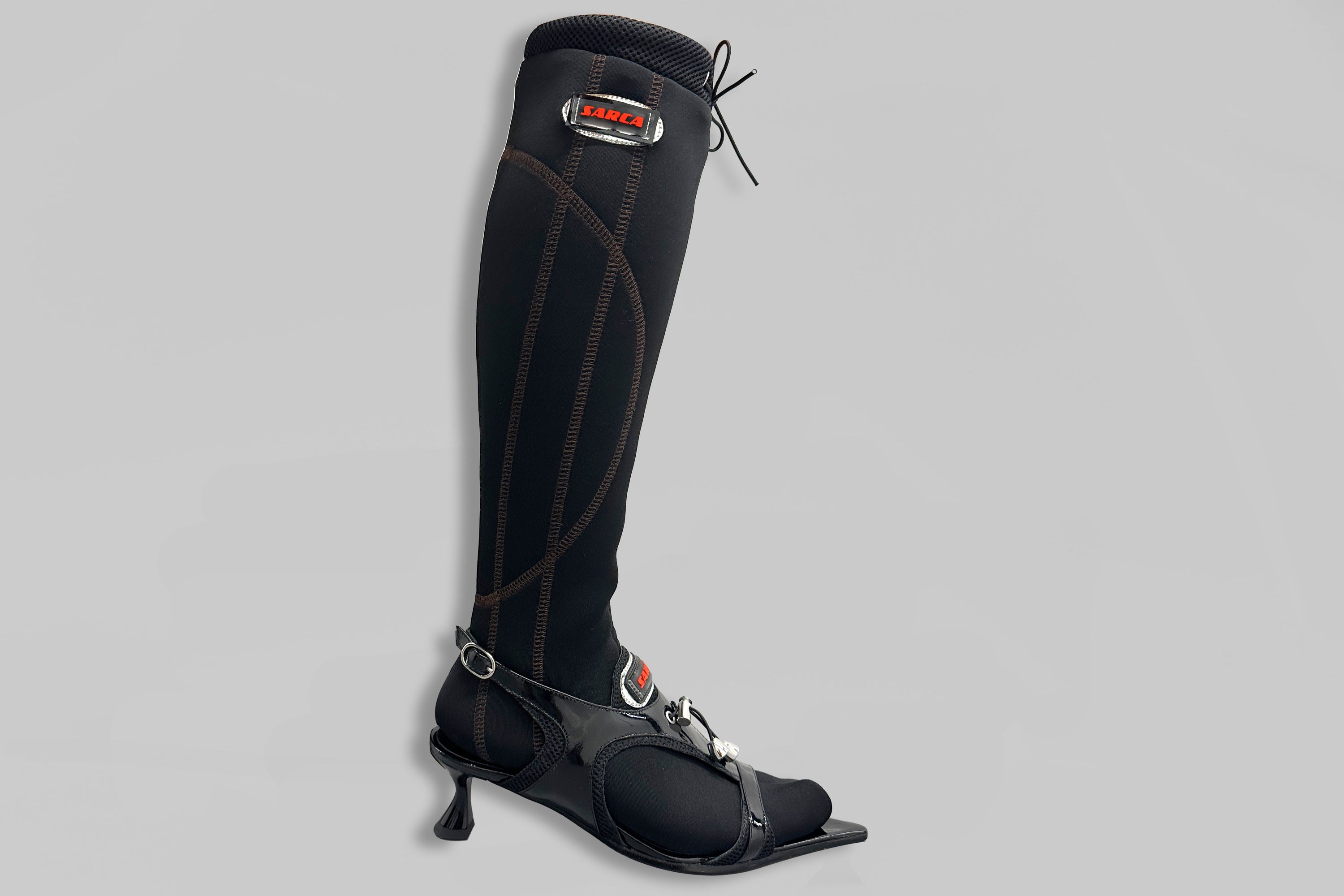 '2 "snowflake" black sandal boot