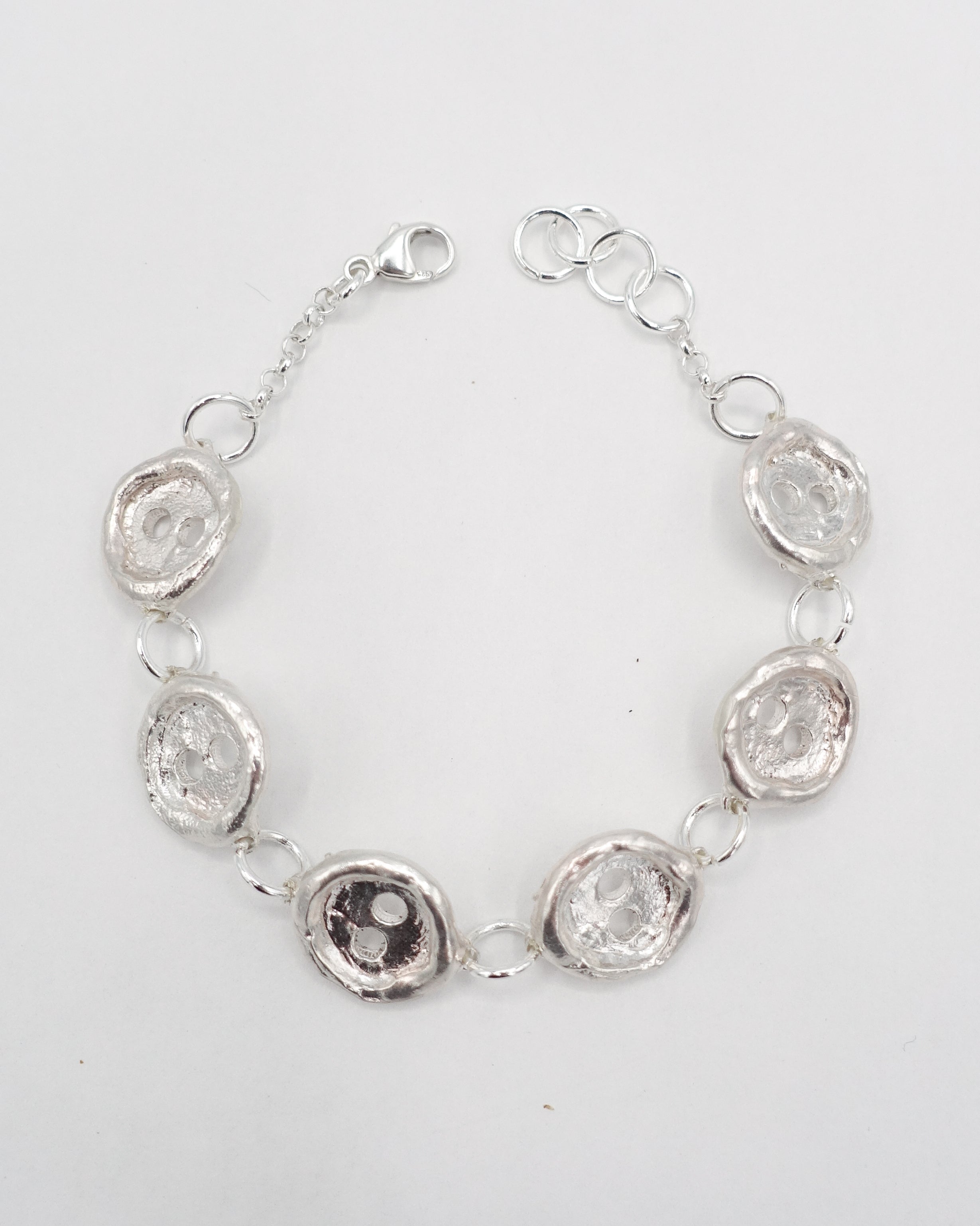 Button bracelet