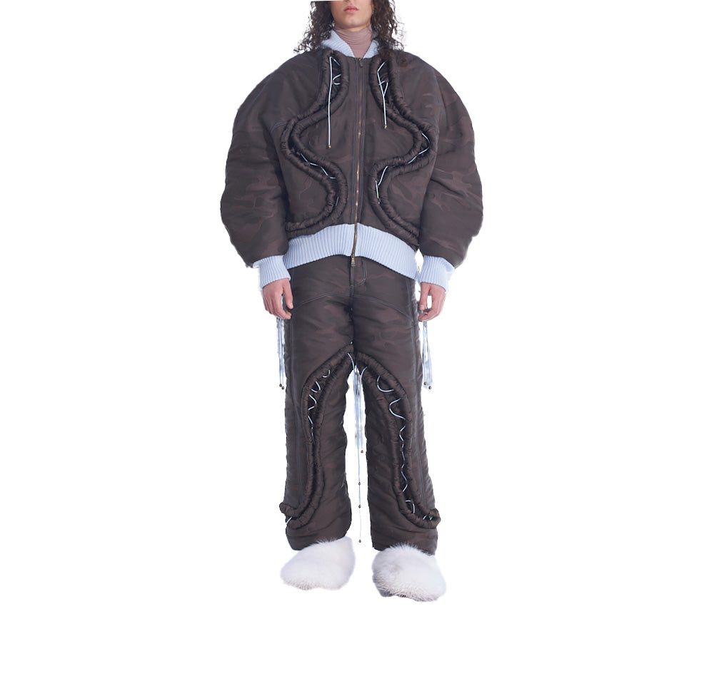 Snake snow bomber