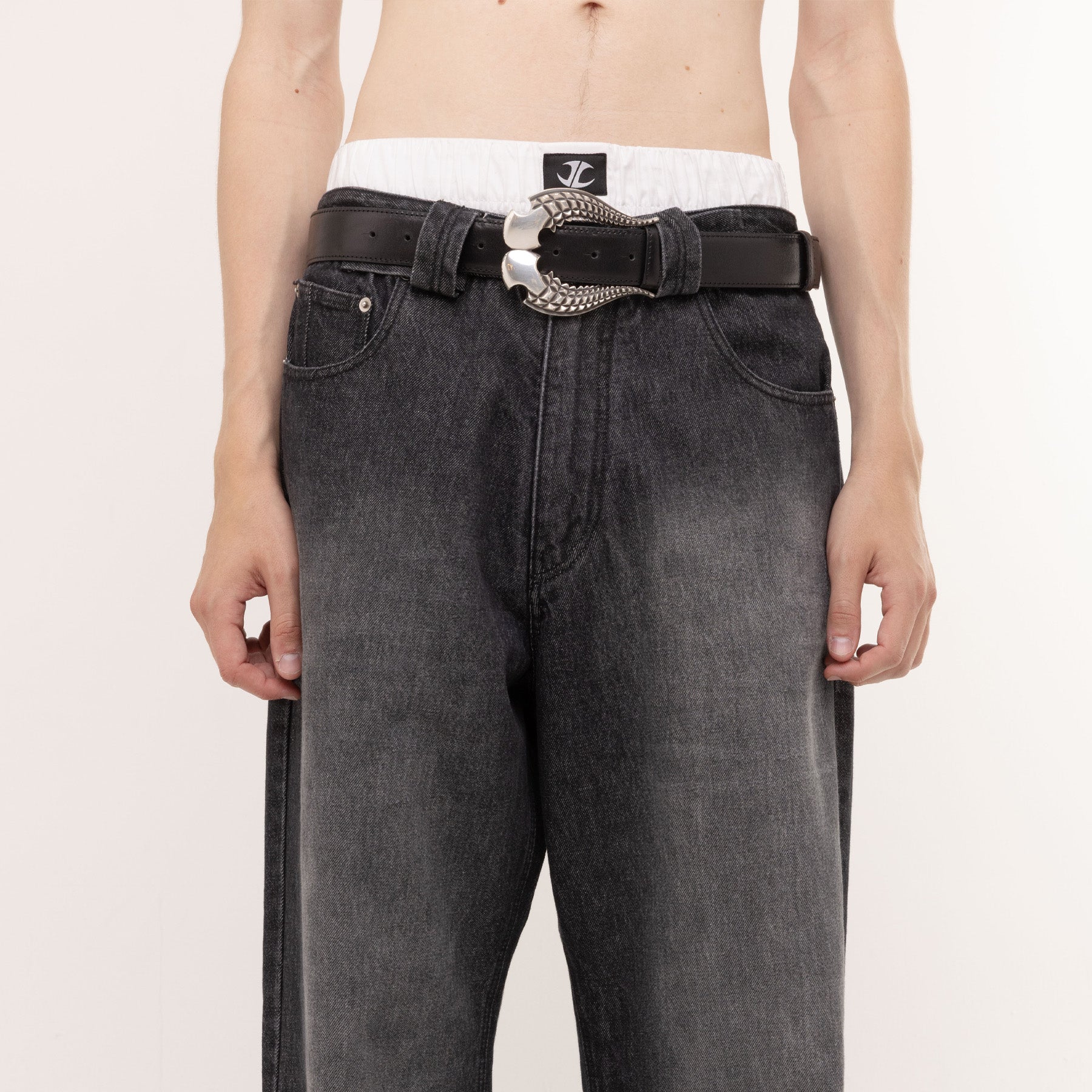 Belt w/ alien buckle