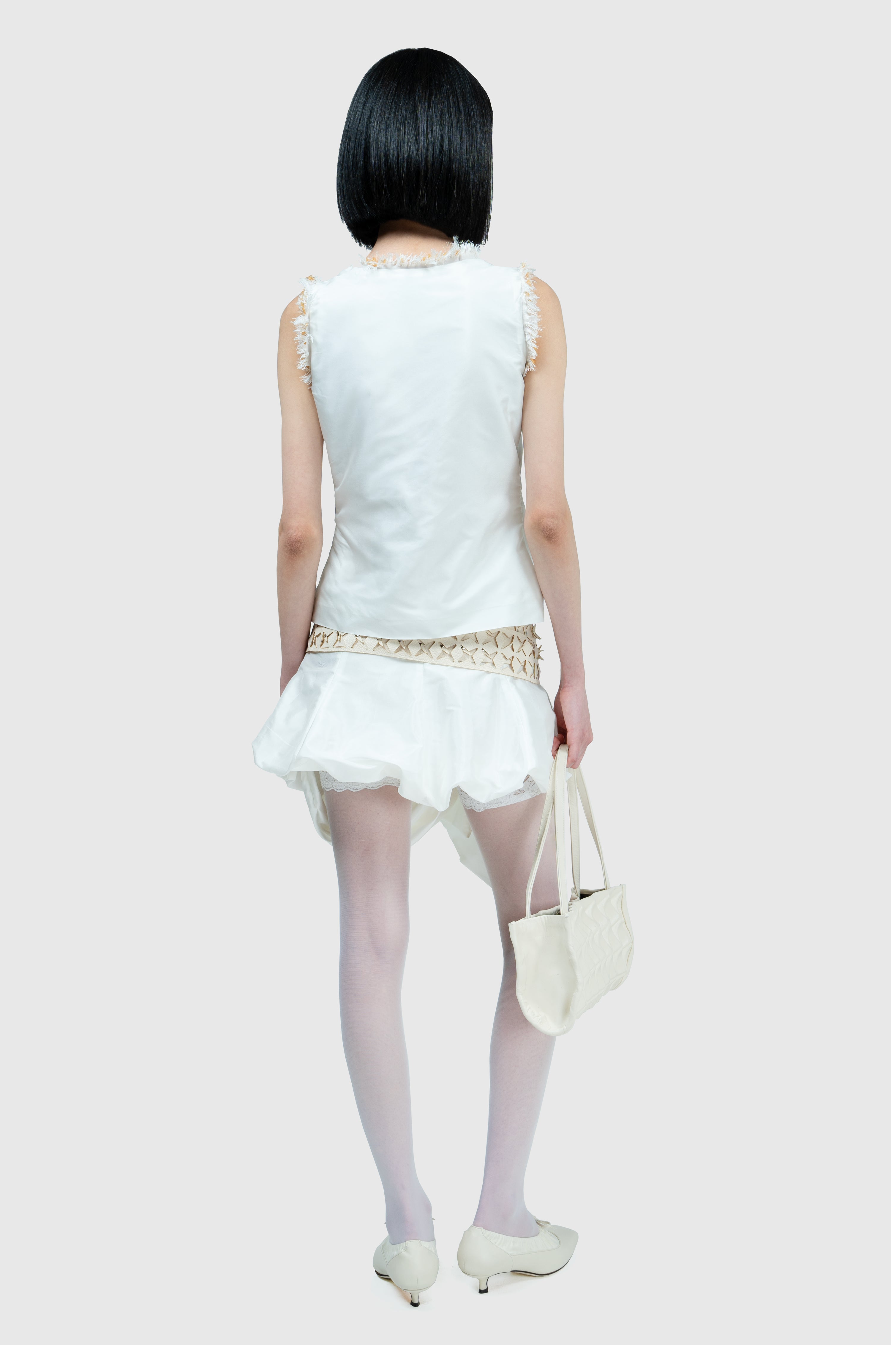 Asymmetrical skirt stars
