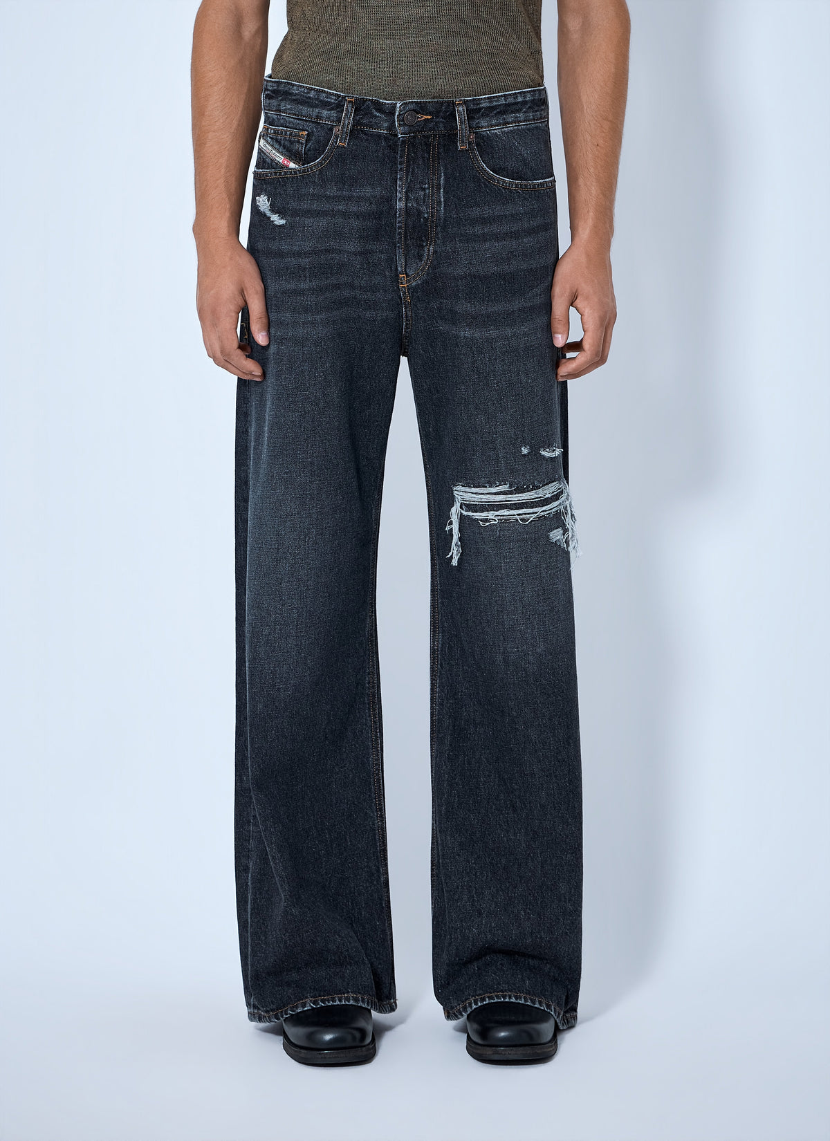 D-rise wide leg jeans