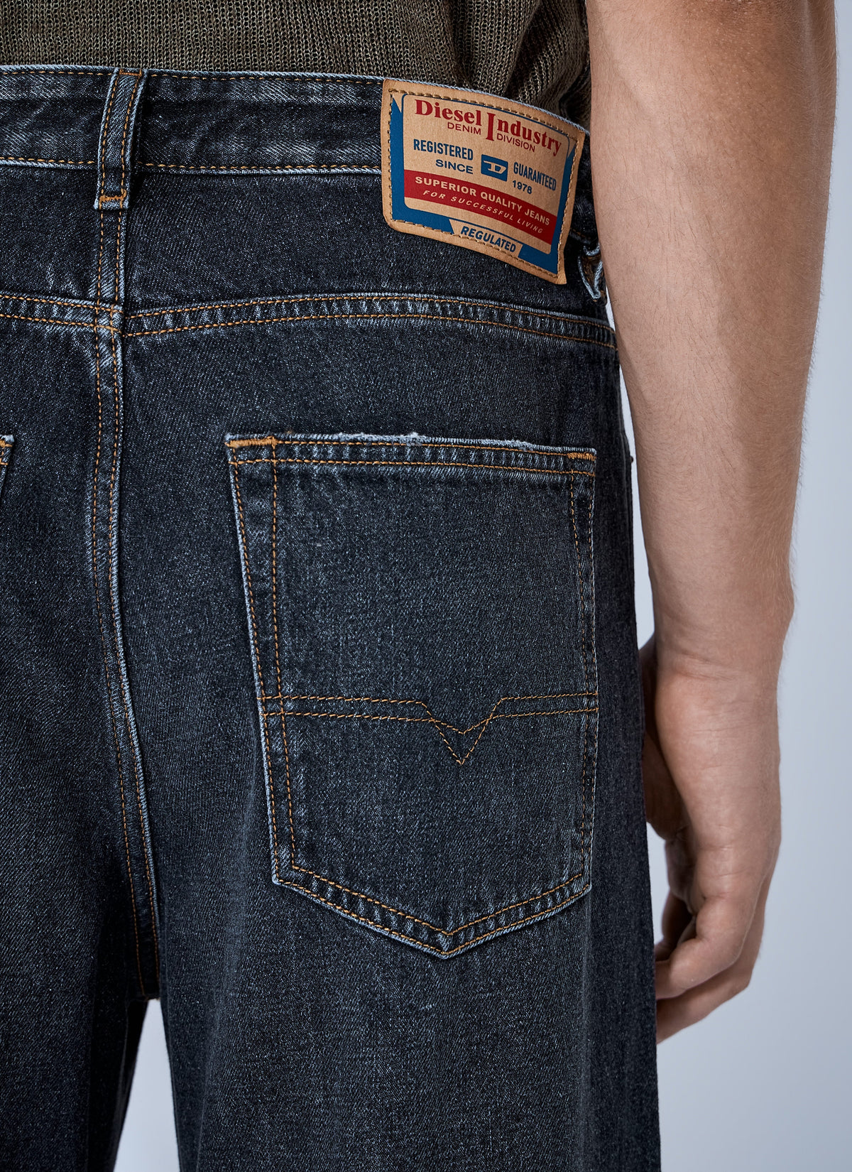 D-rise wide leg jeans