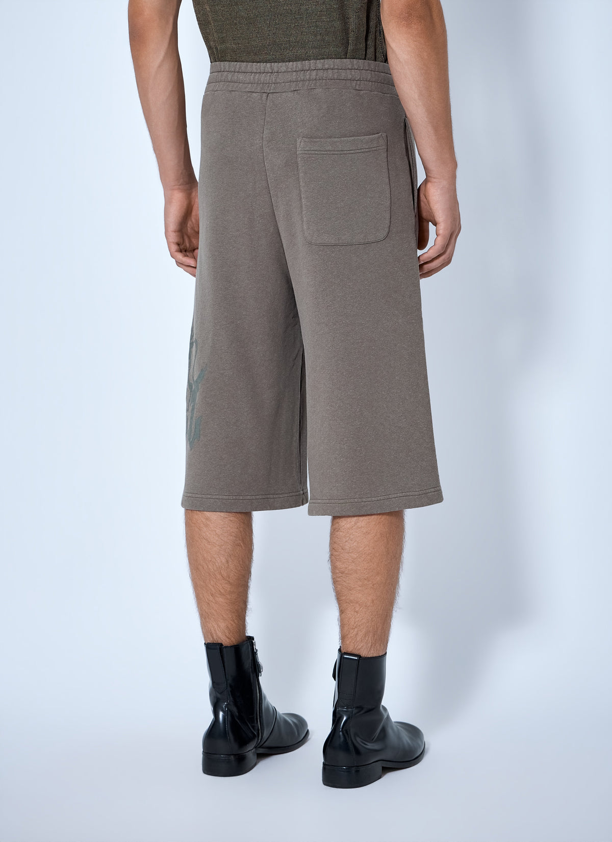 P-from shorts