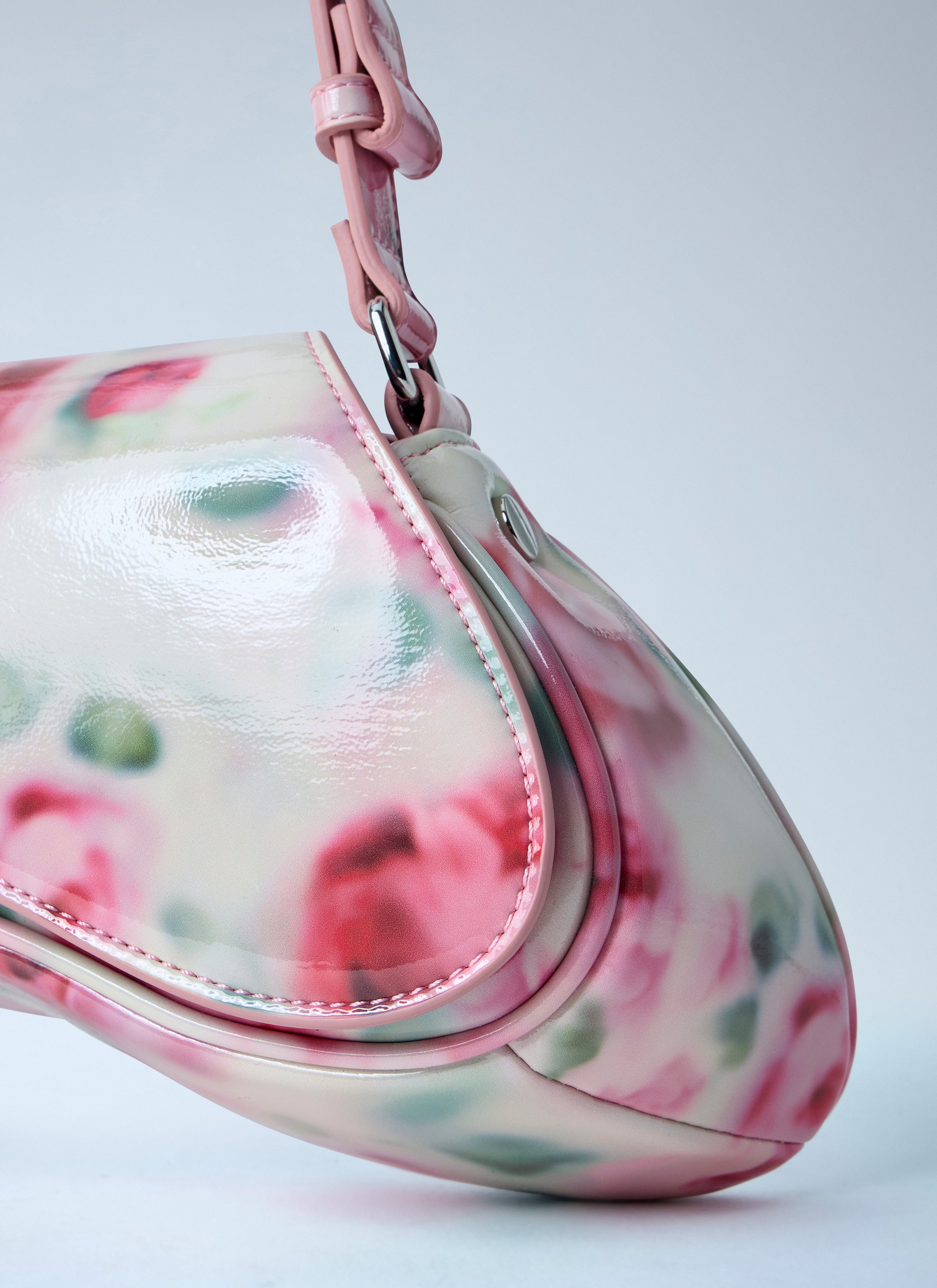 Play shoulder bag