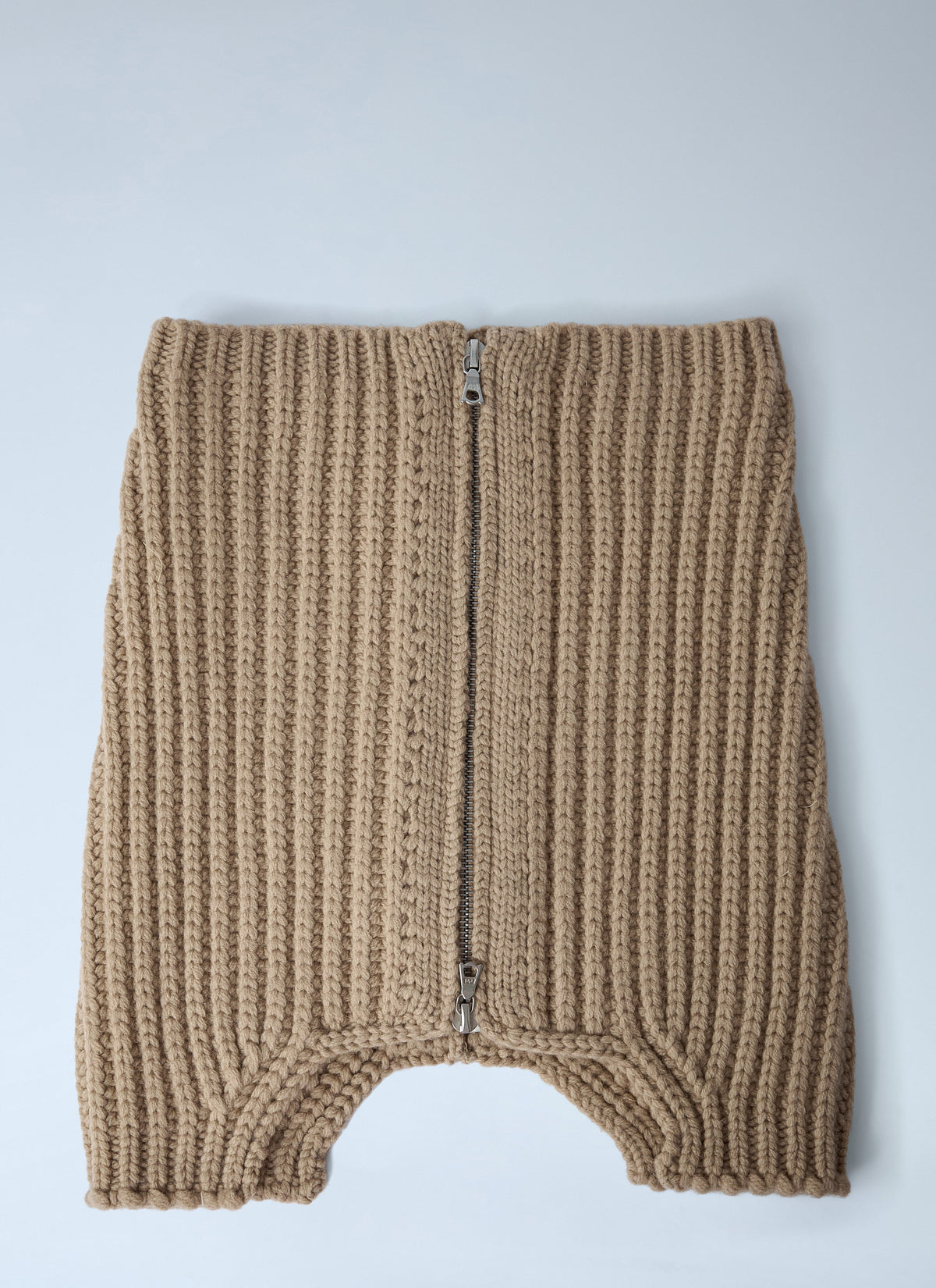 Zip-up scarf