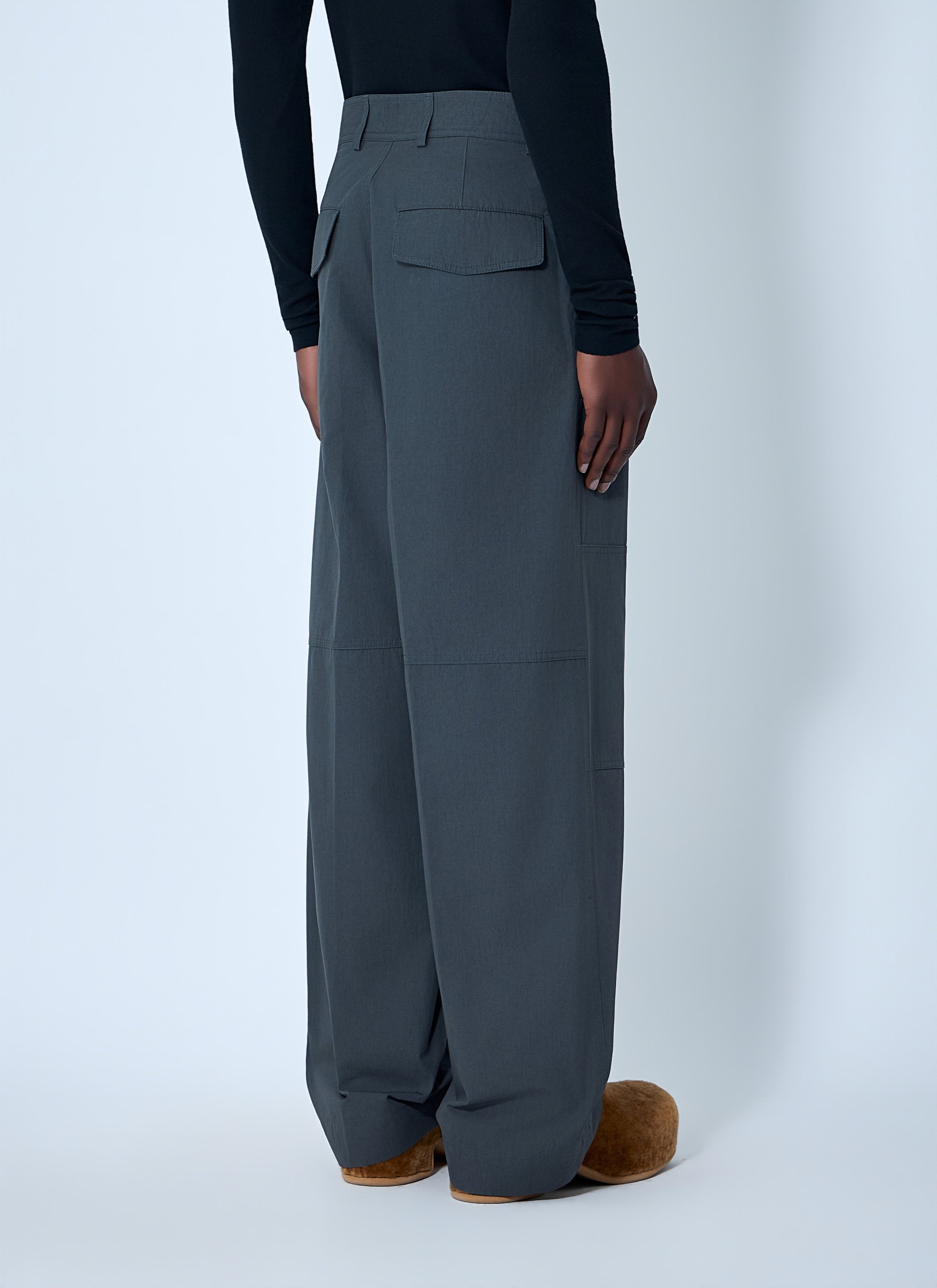 Wide-leg high-rise trousers