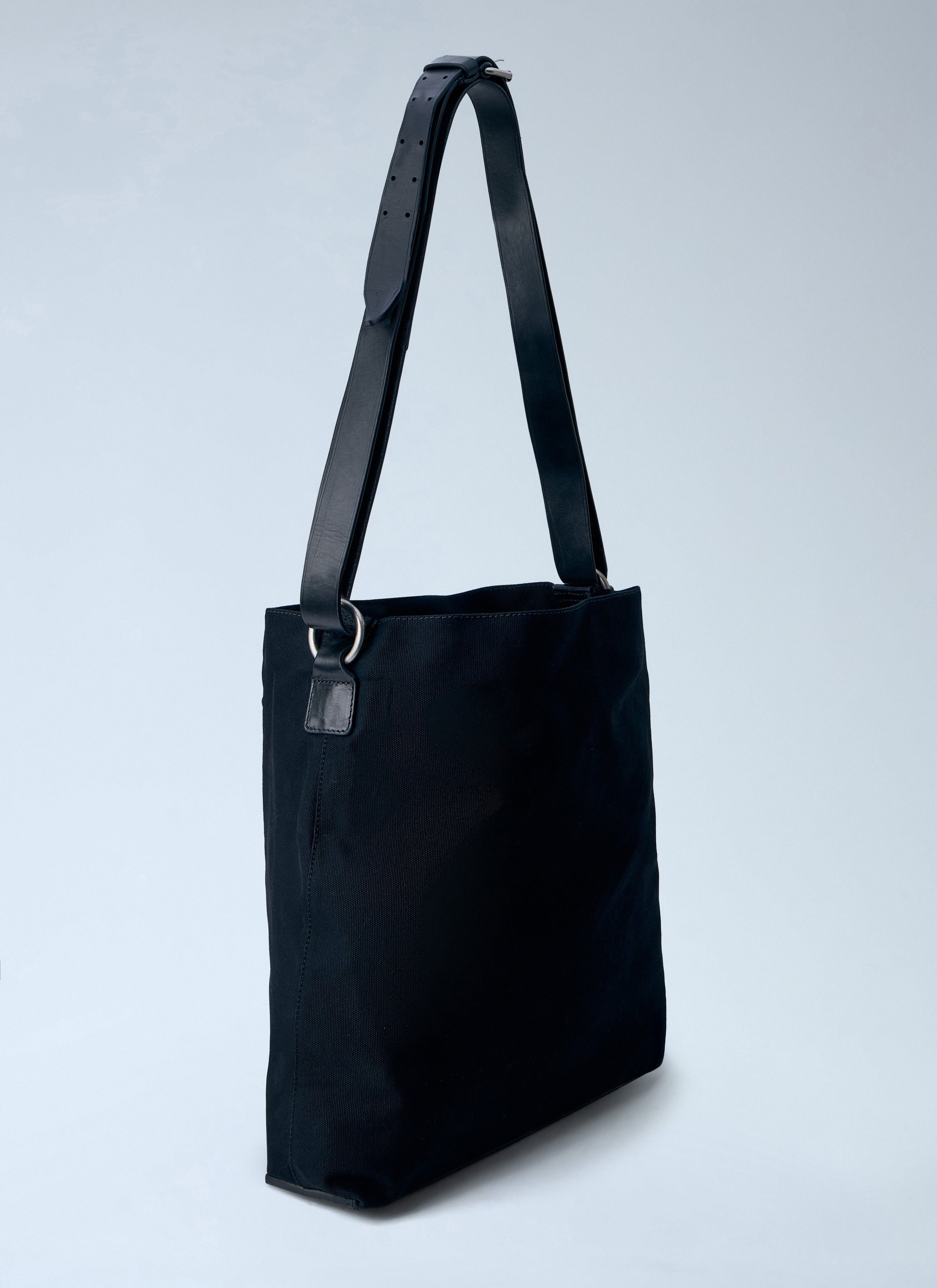 Canvas shoulder bag