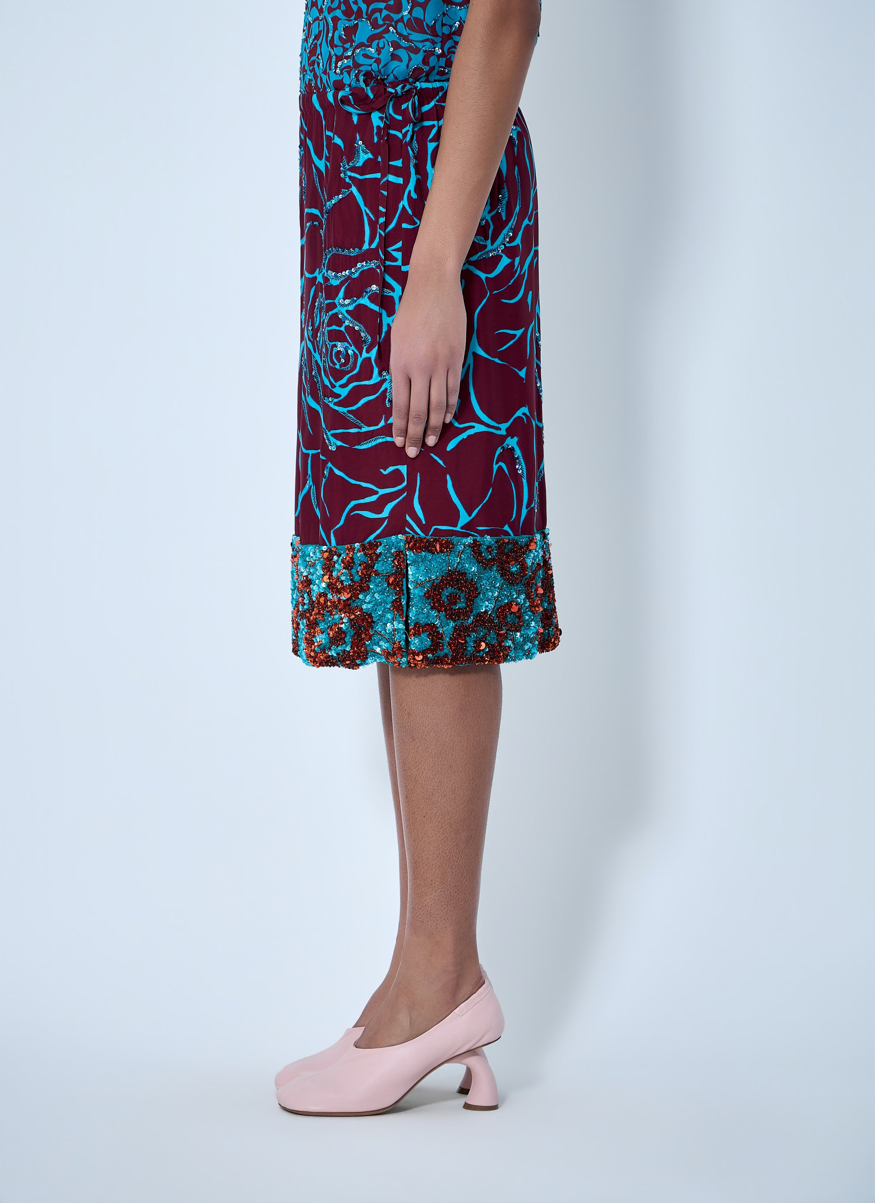 Embroidered midi skirt