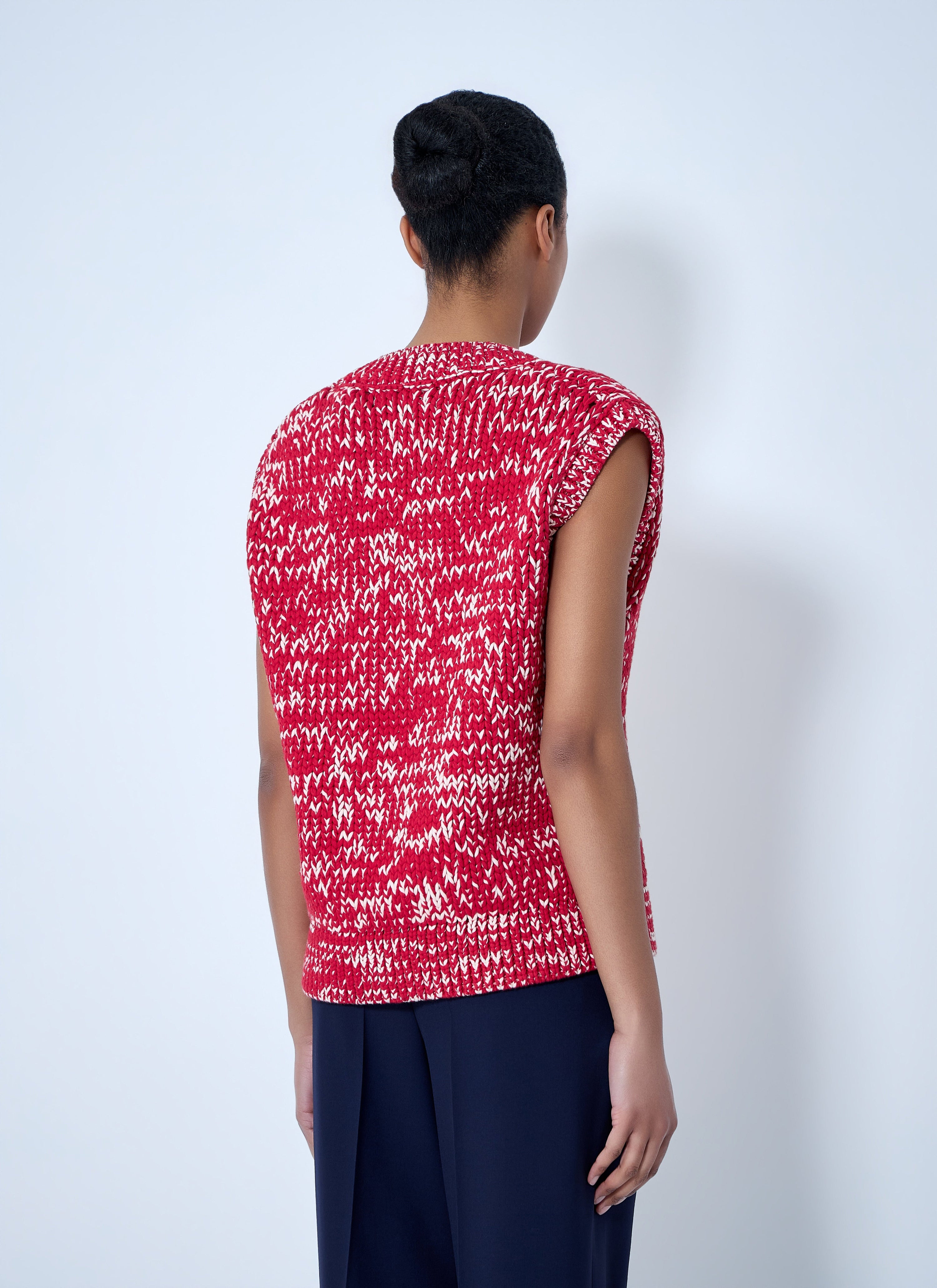 Sleeveless knit top