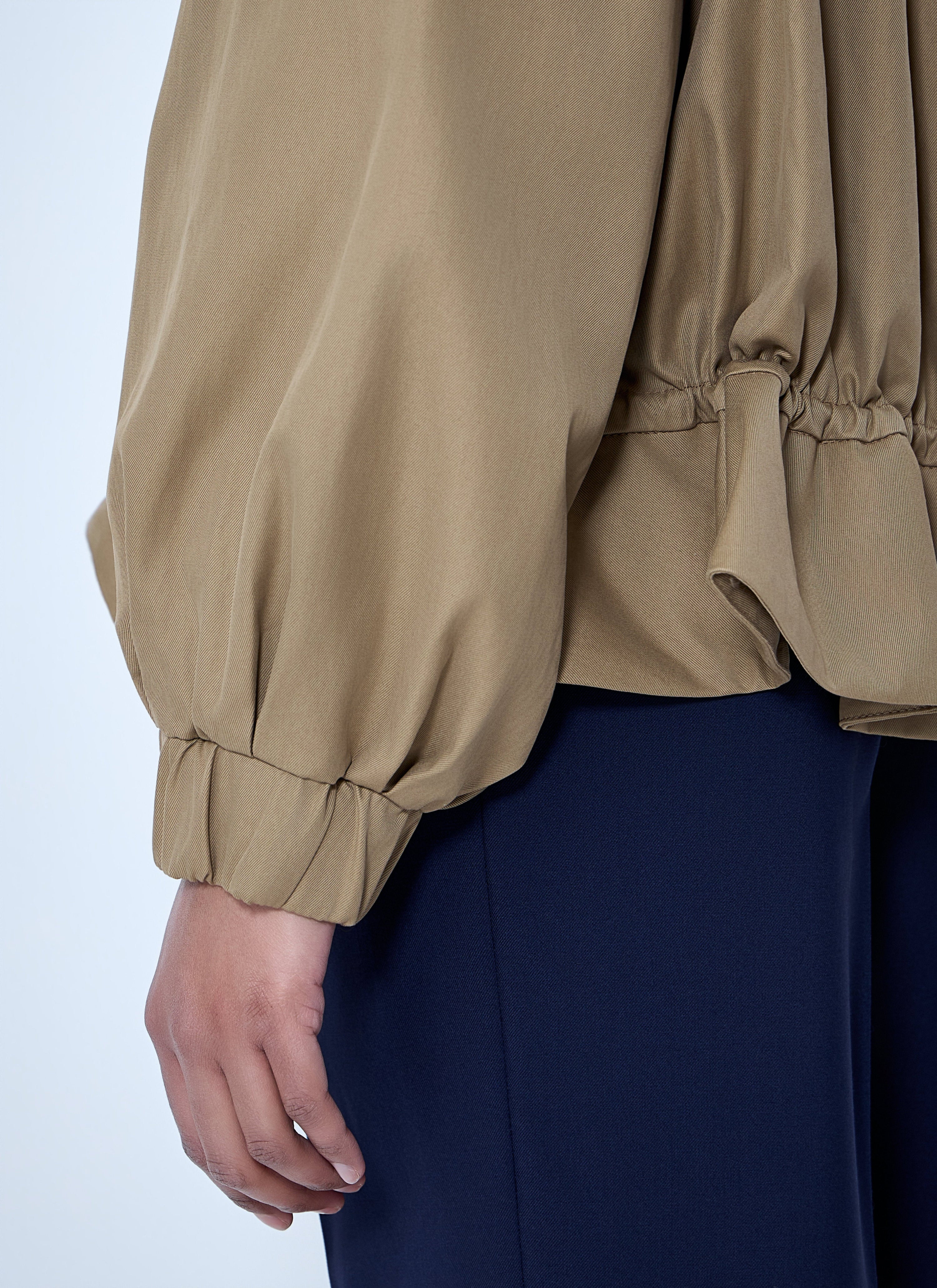 Structured collar jacket