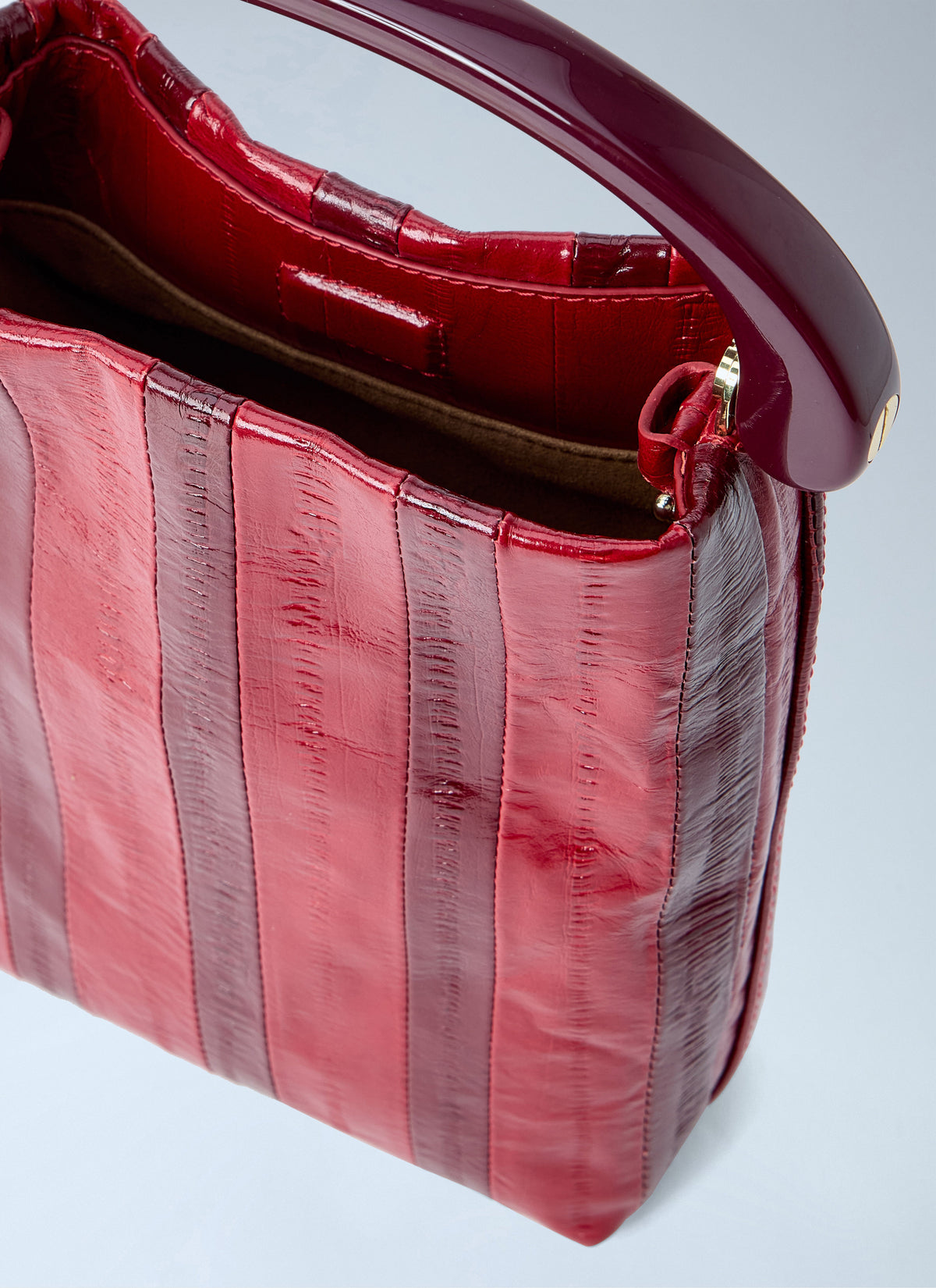 Striped handle handbag