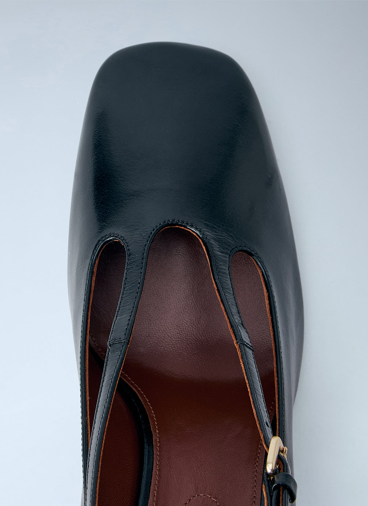 Leather wedge pumps