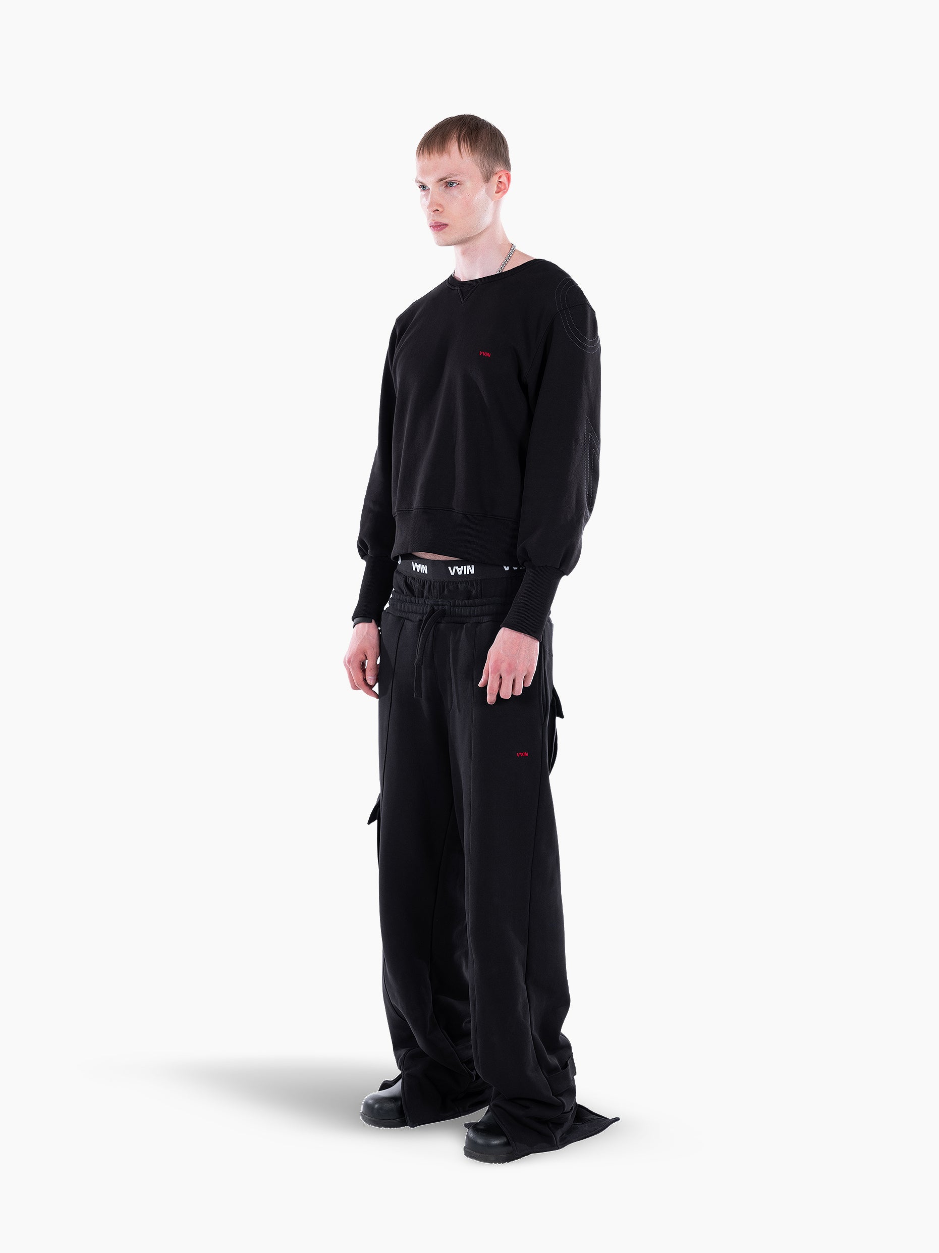 Vain cargo college pants black