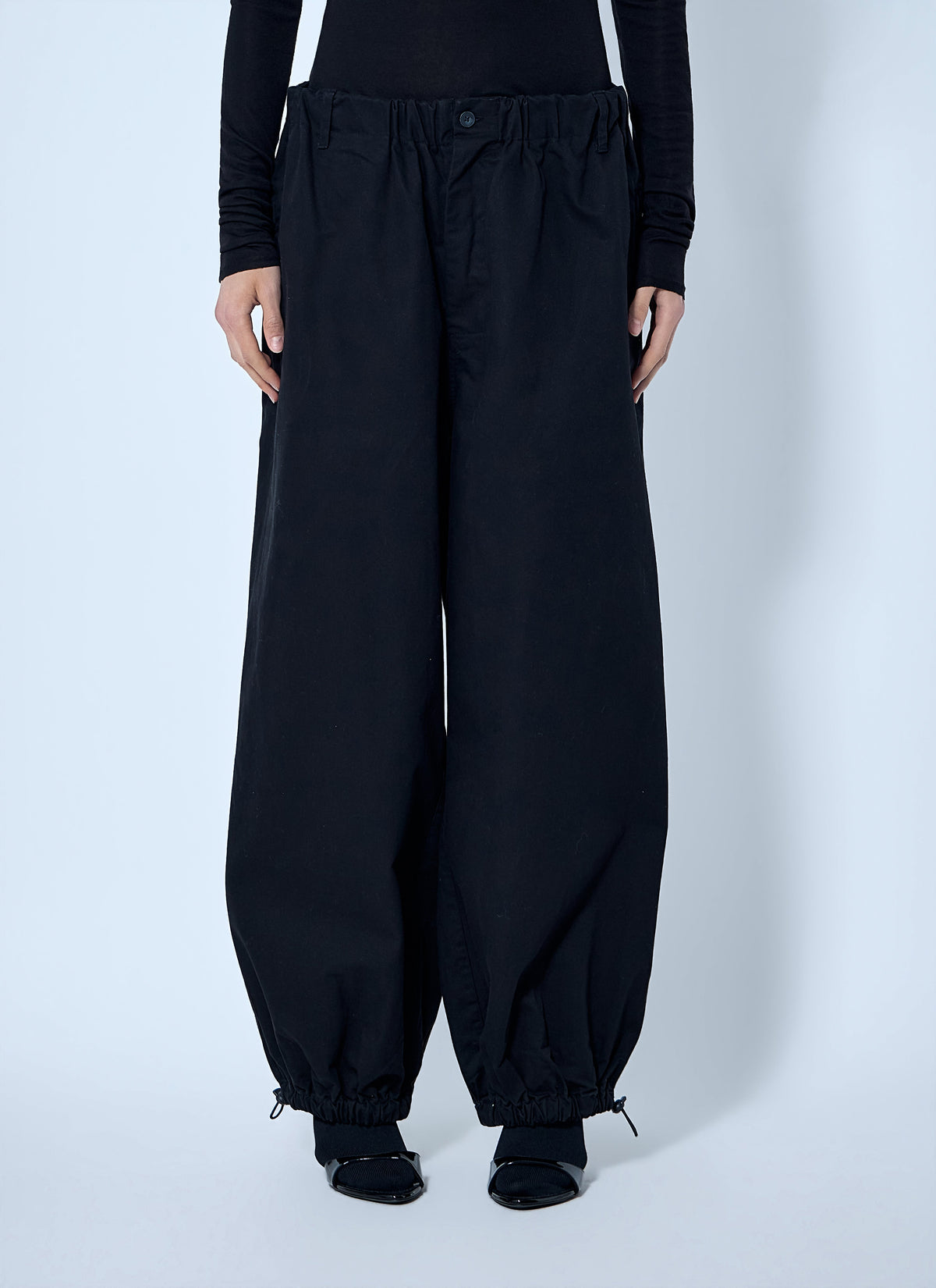 Elasticated-cuff trousers