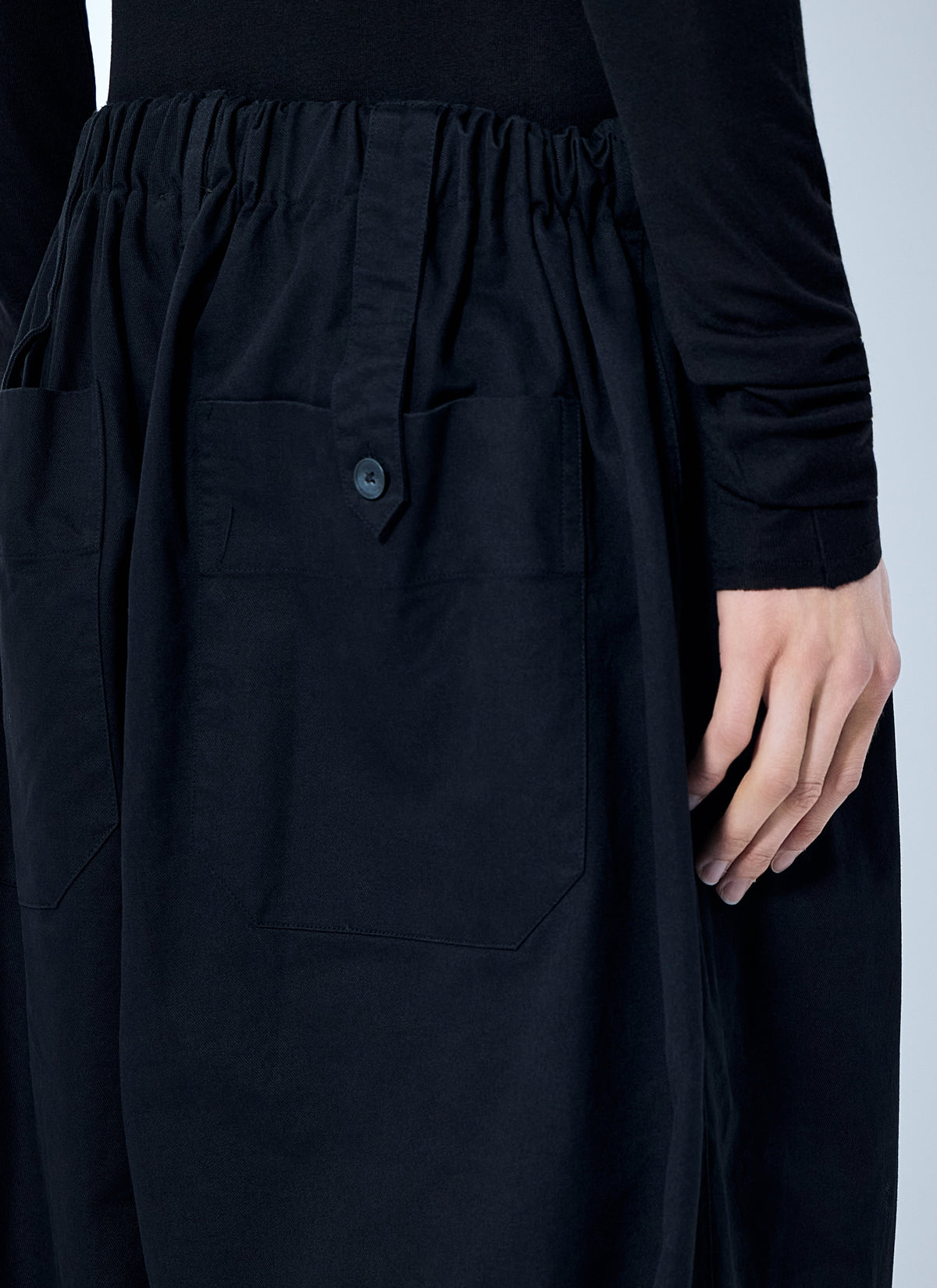Elasticated-cuff trousers