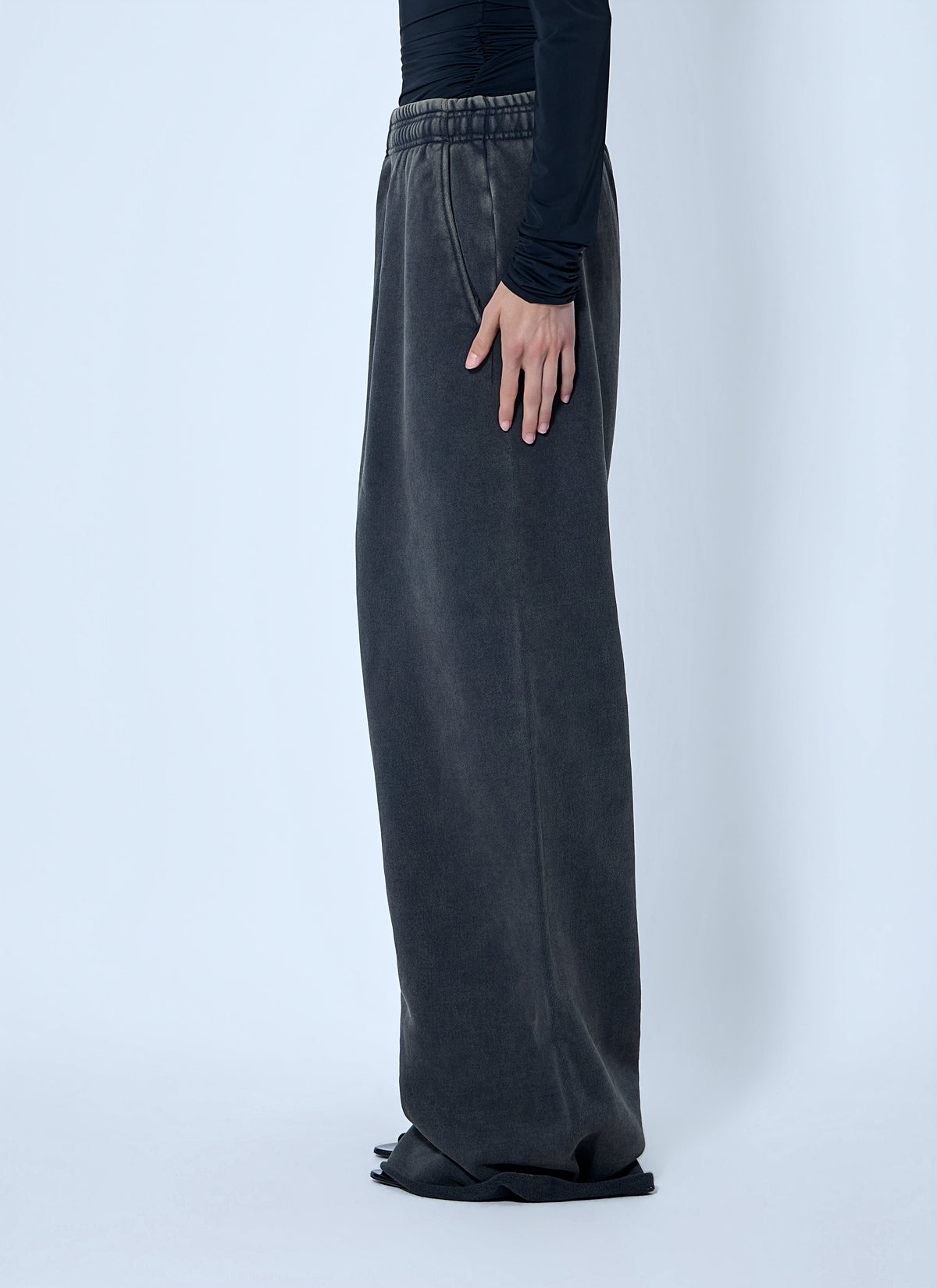 Full sweatpants