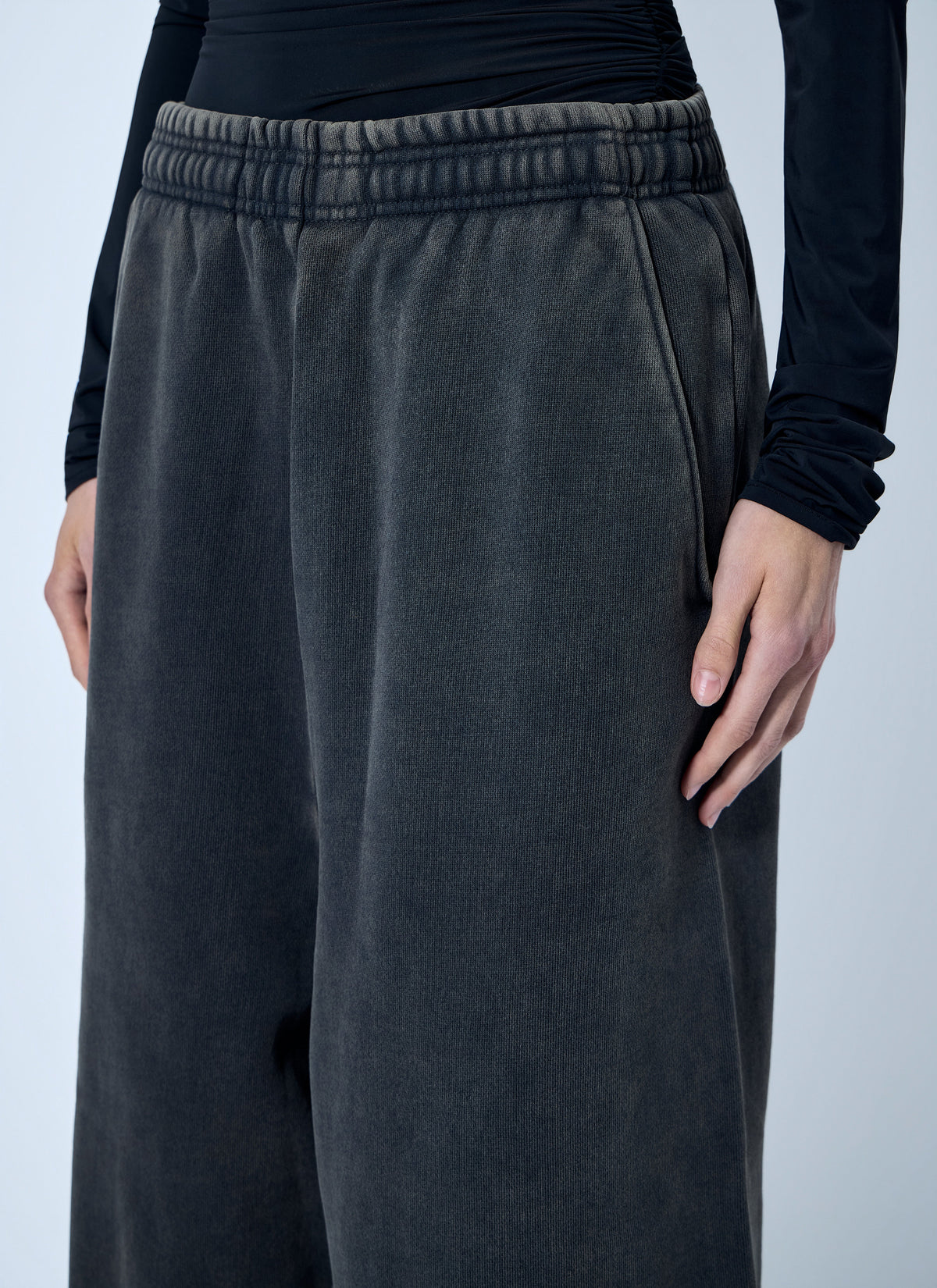 Full sweatpants