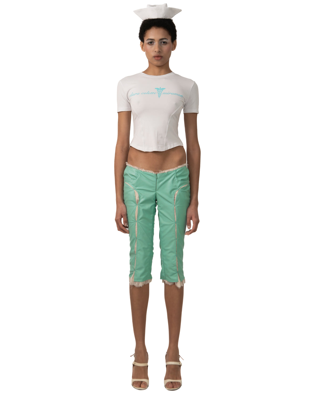 Bursting capris