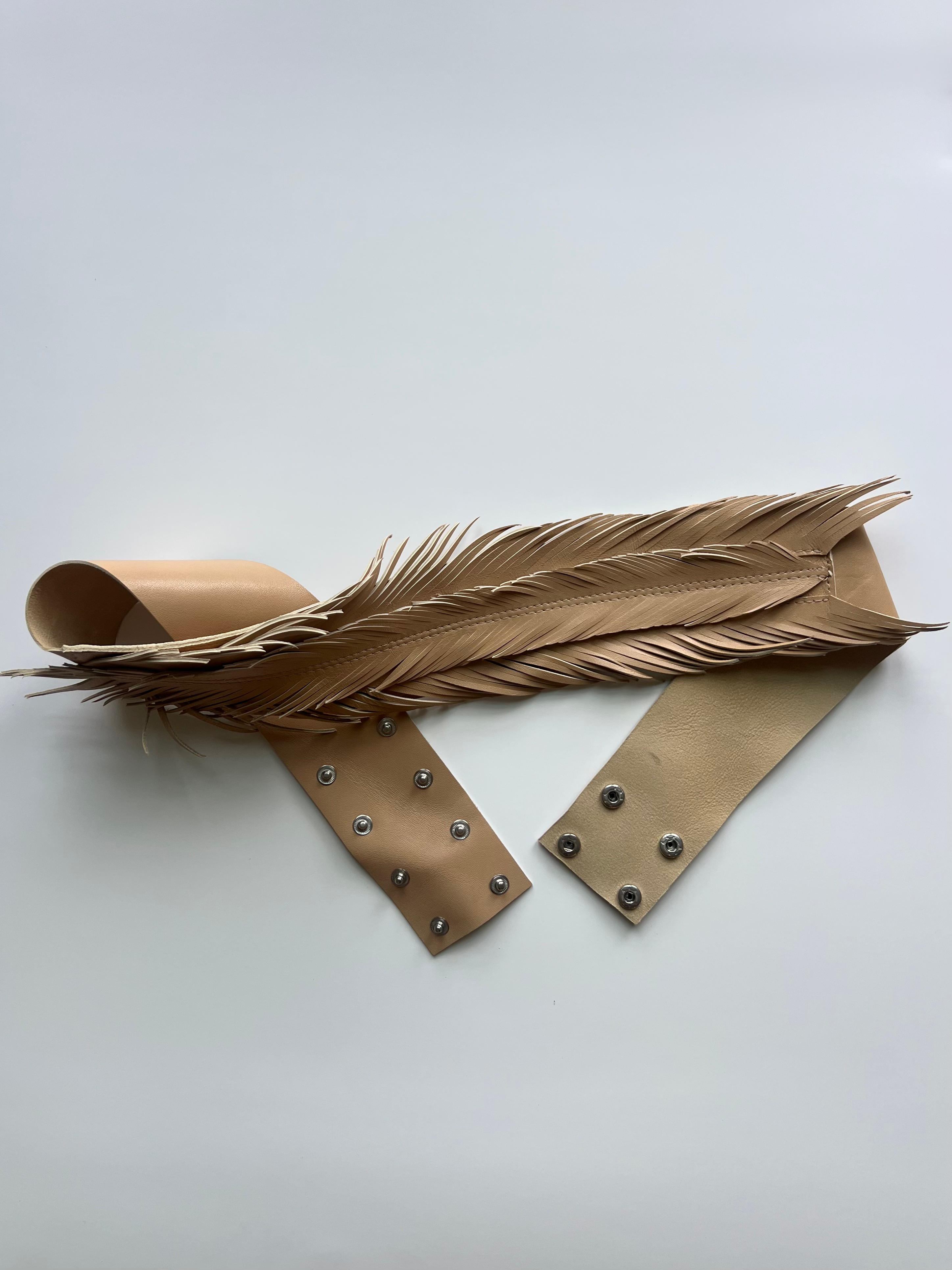 Leather feather belt