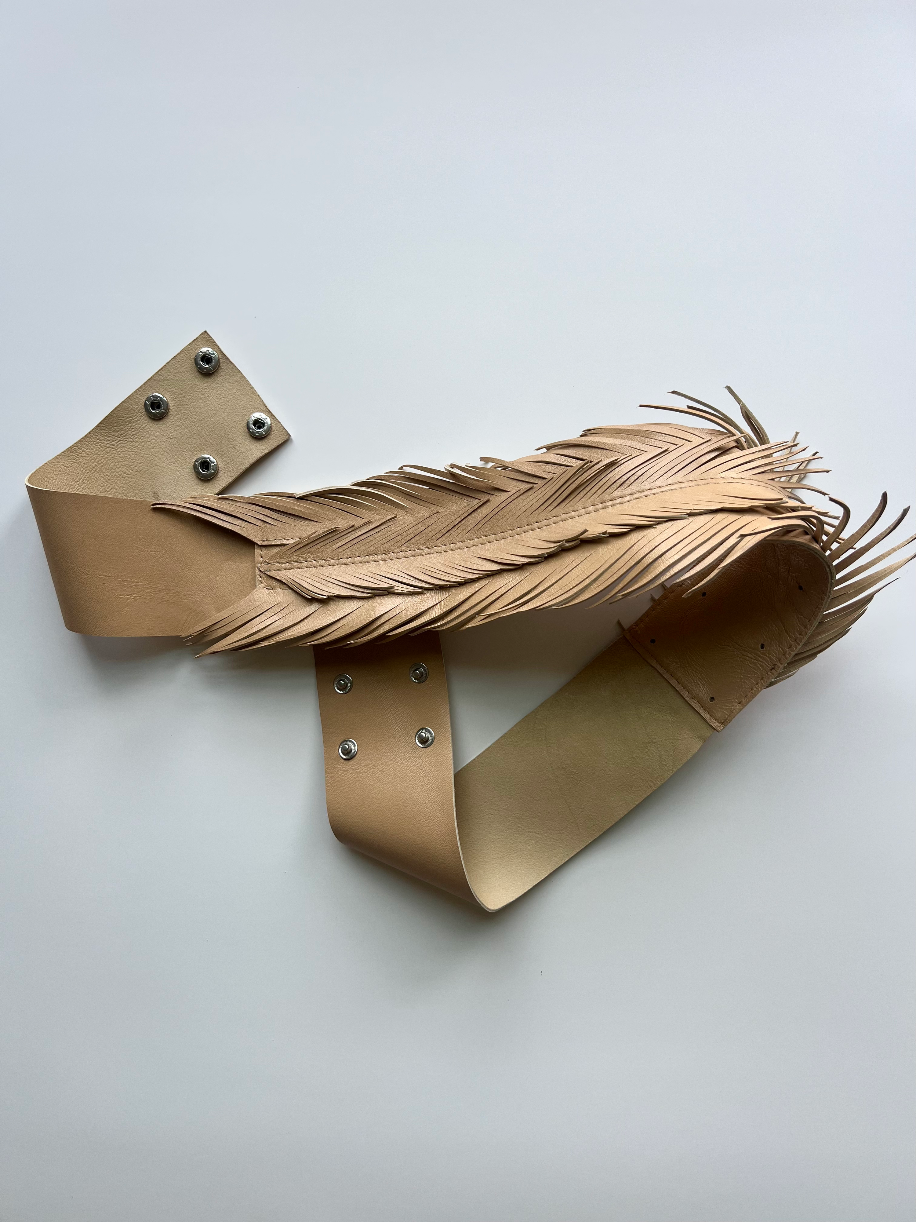 Leather feather belt