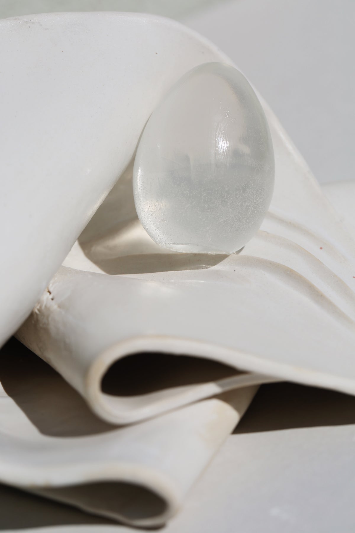 How to wrap an egg soap holder set