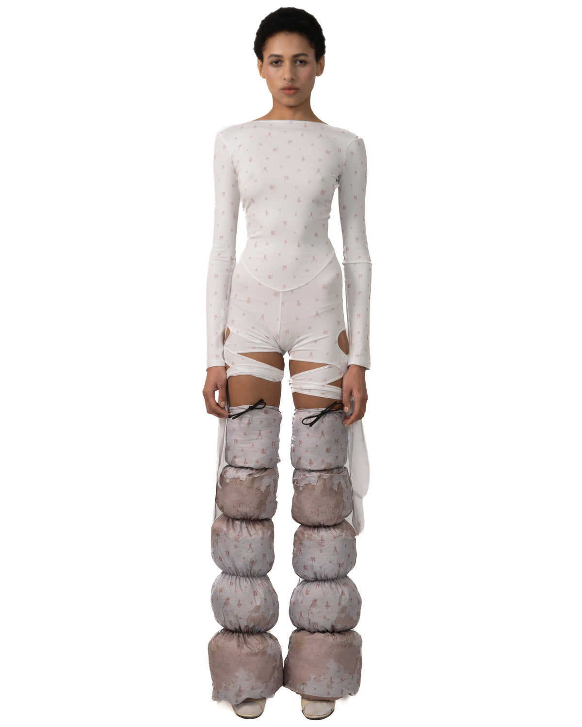 Wall print legwarmers
