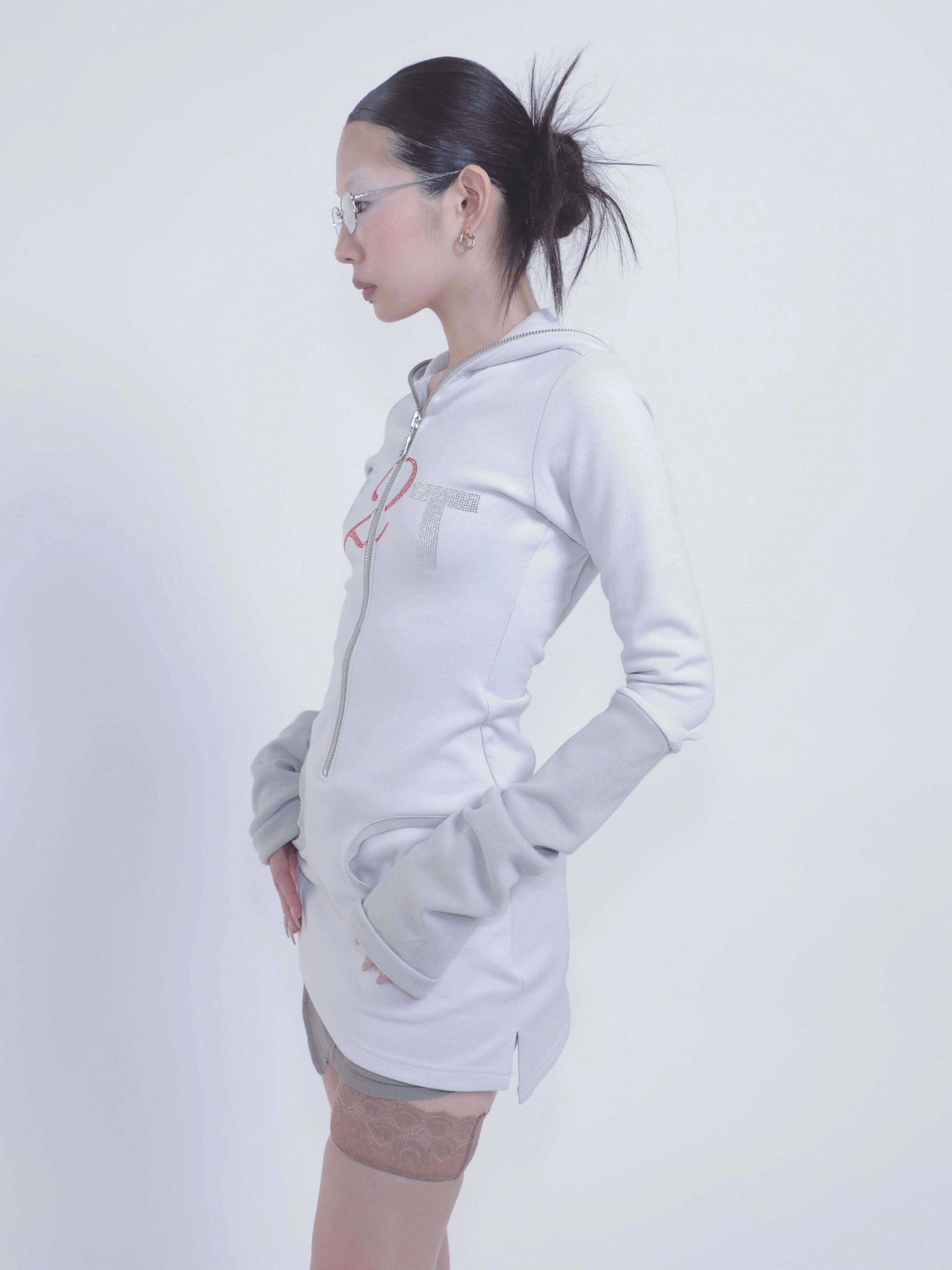 Free 2 talk- zip up dress- lg