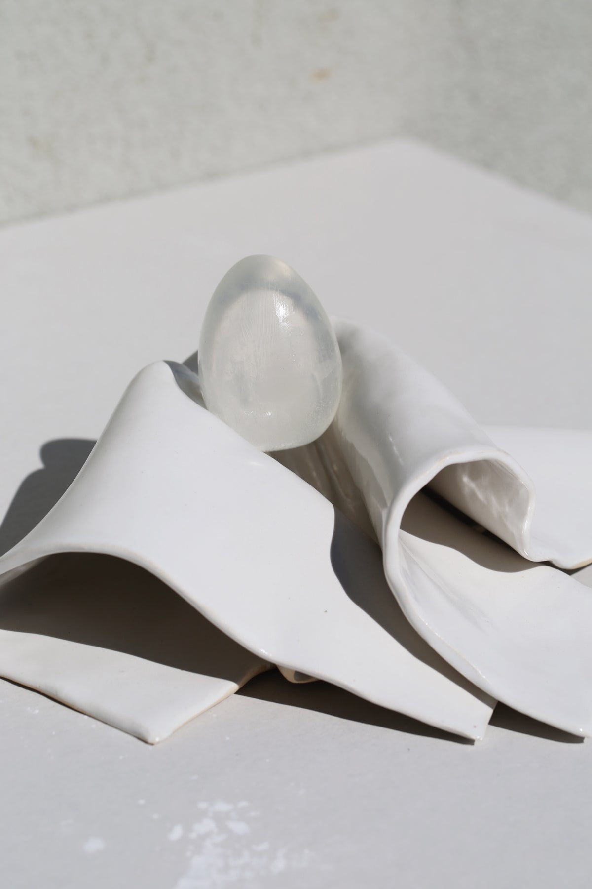 How to wrap an egg soap holder set