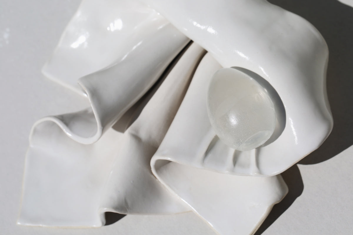 How to wrap an egg soap holder set