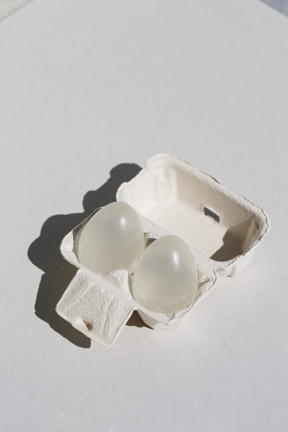 How to wrap an egg soap holder set