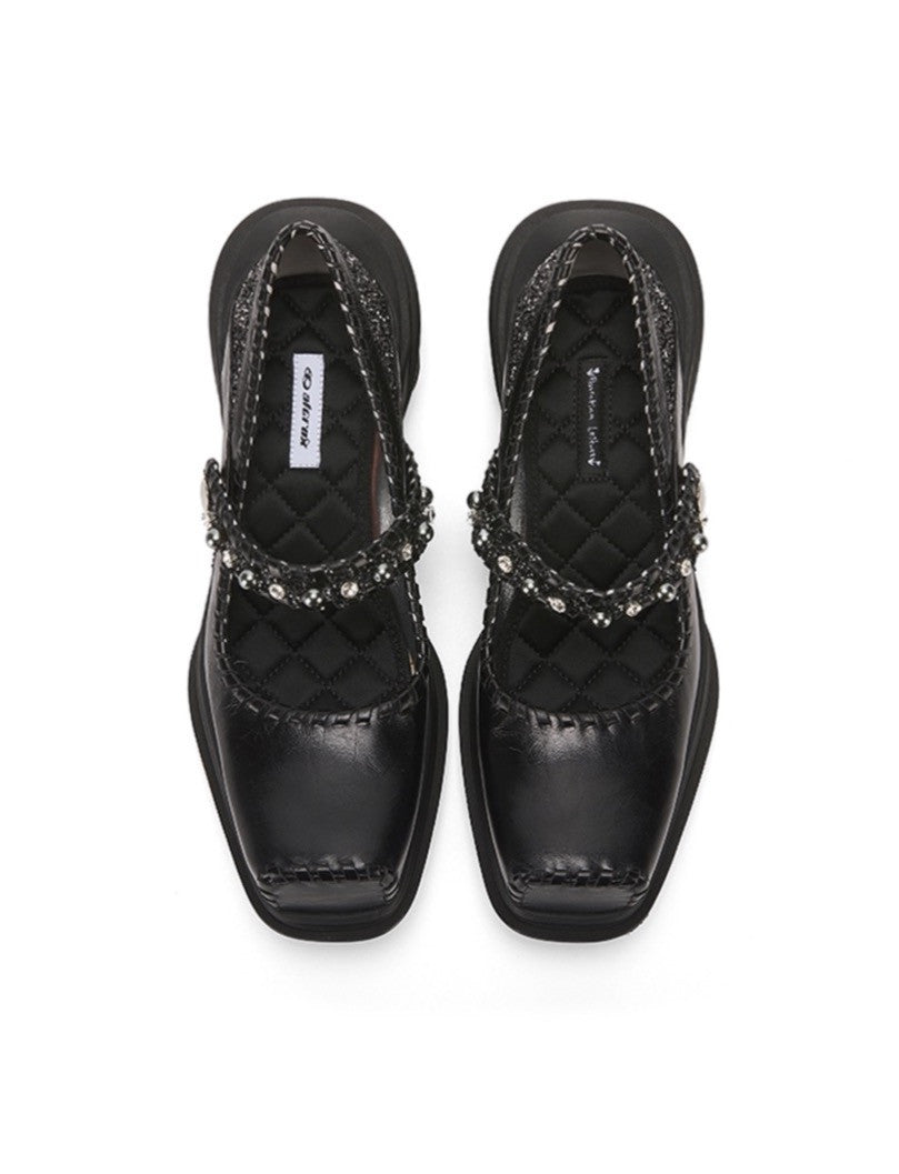 Black ballet sneaker
