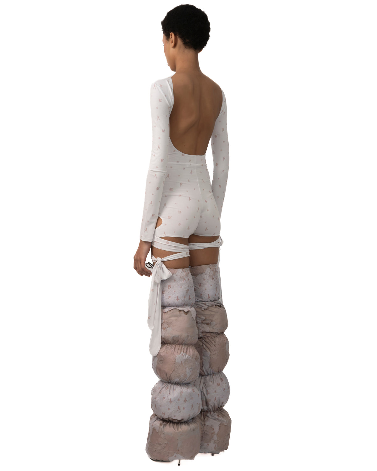 Wall print legwarmers