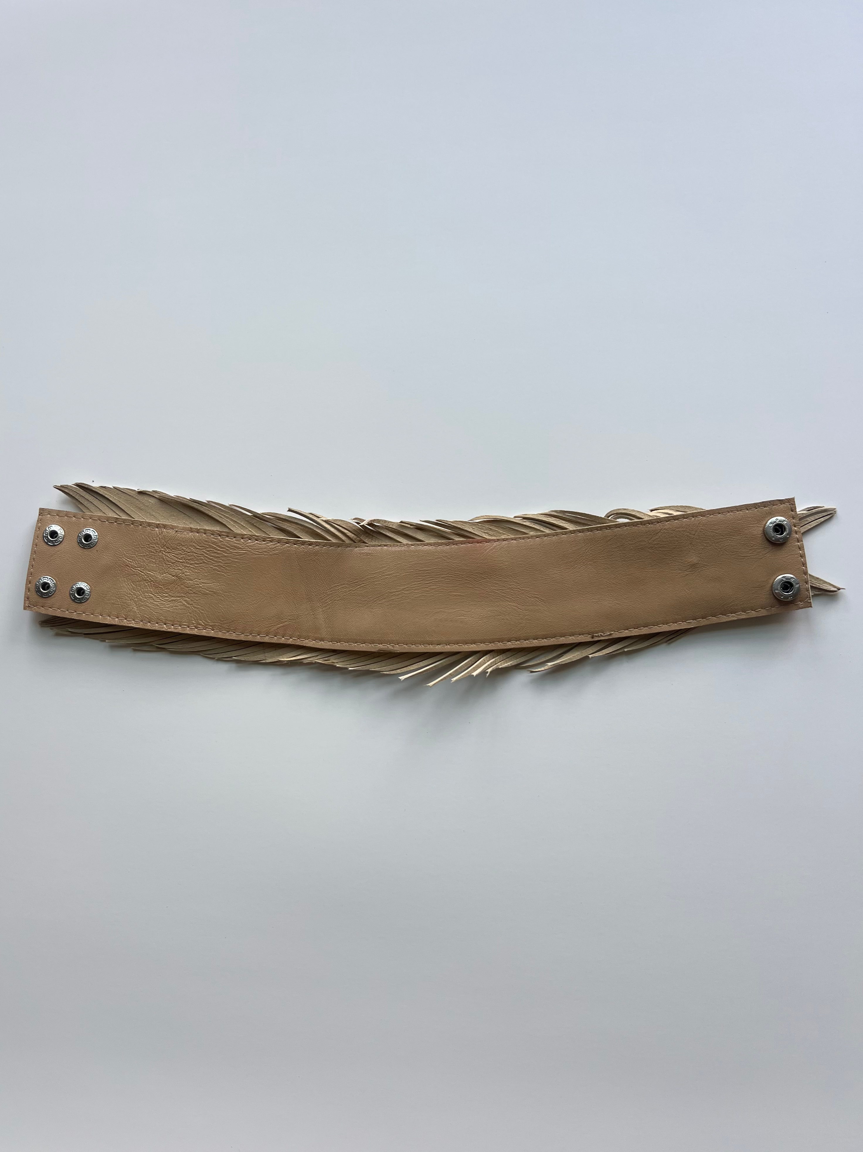 Leather feather collar