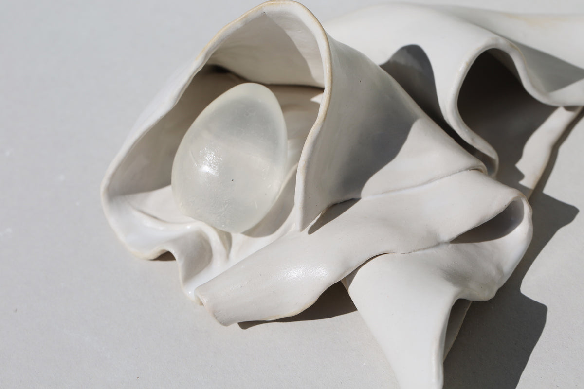 How to wrap an egg soap holder set