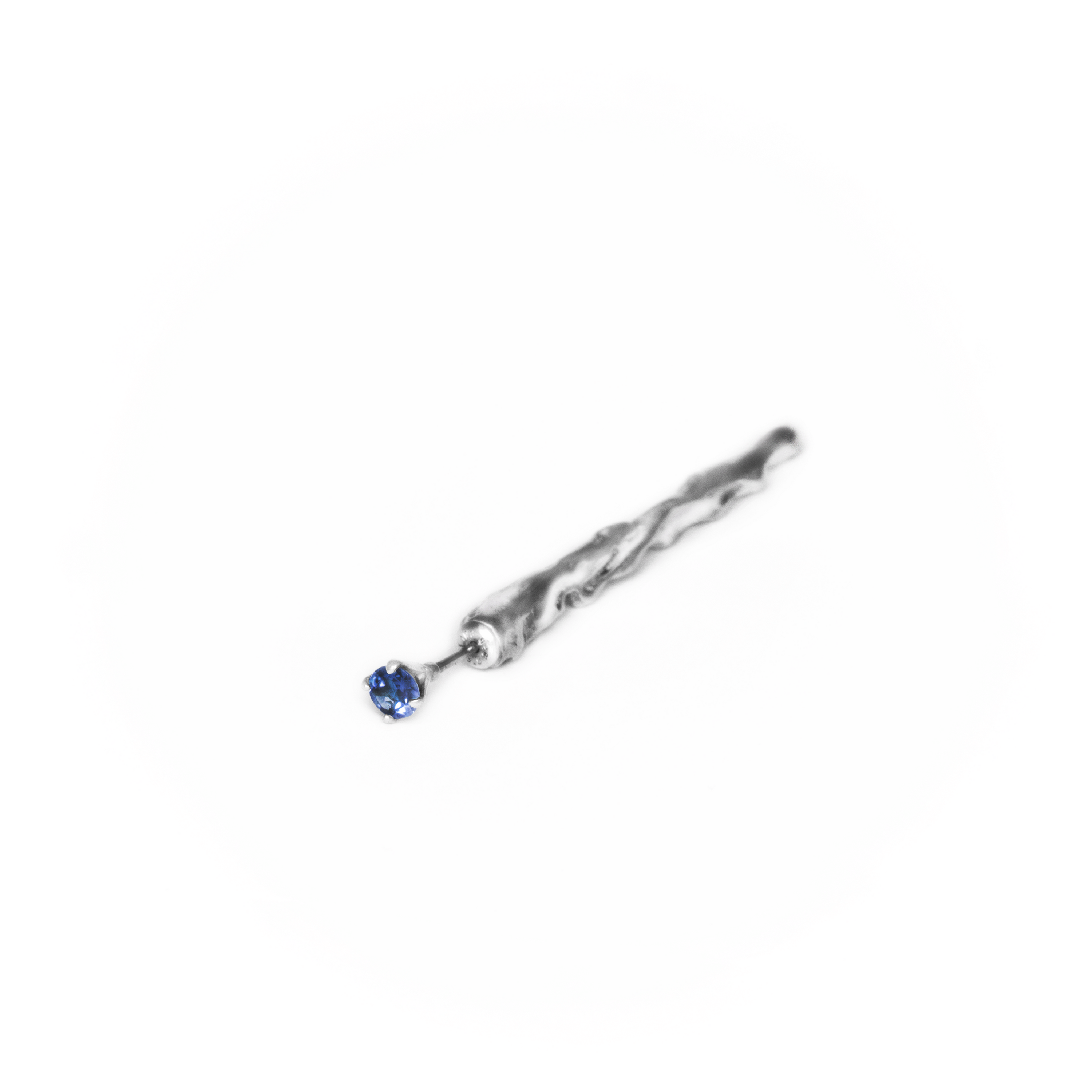 Rose earring sapphire