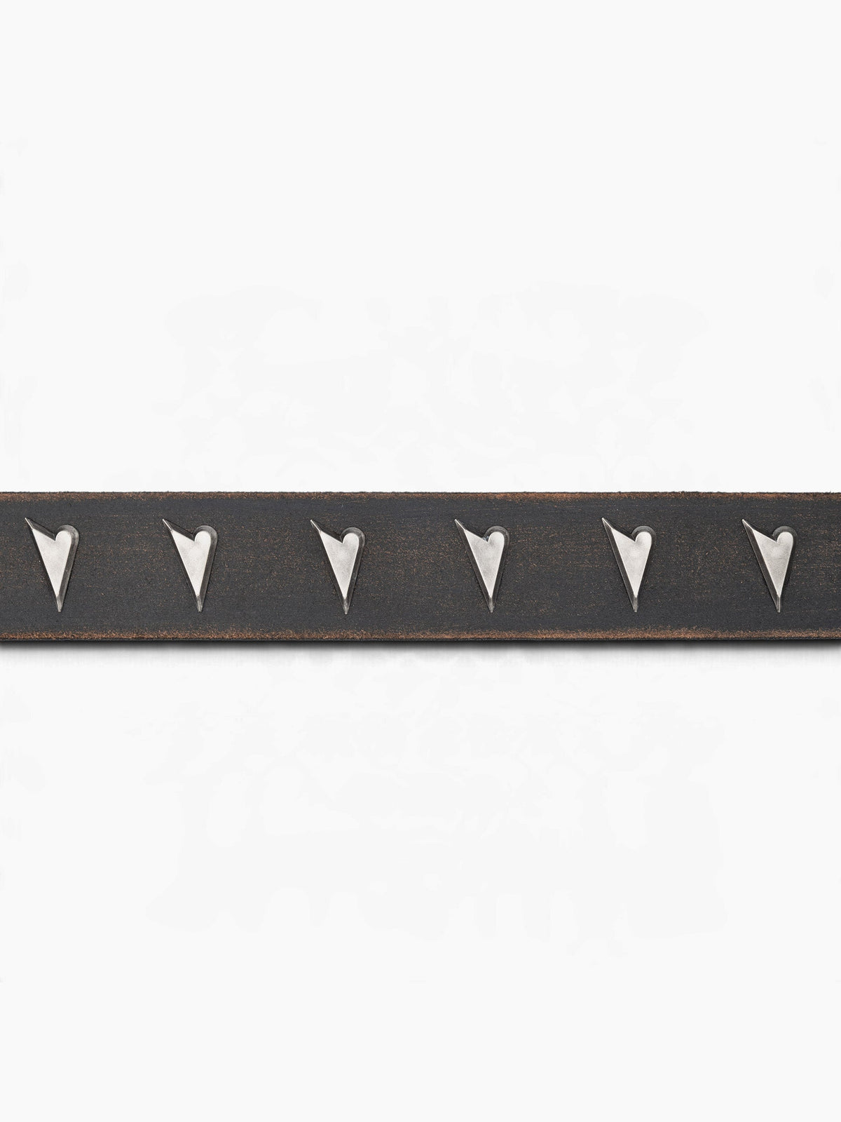 Vain heart stud belt black