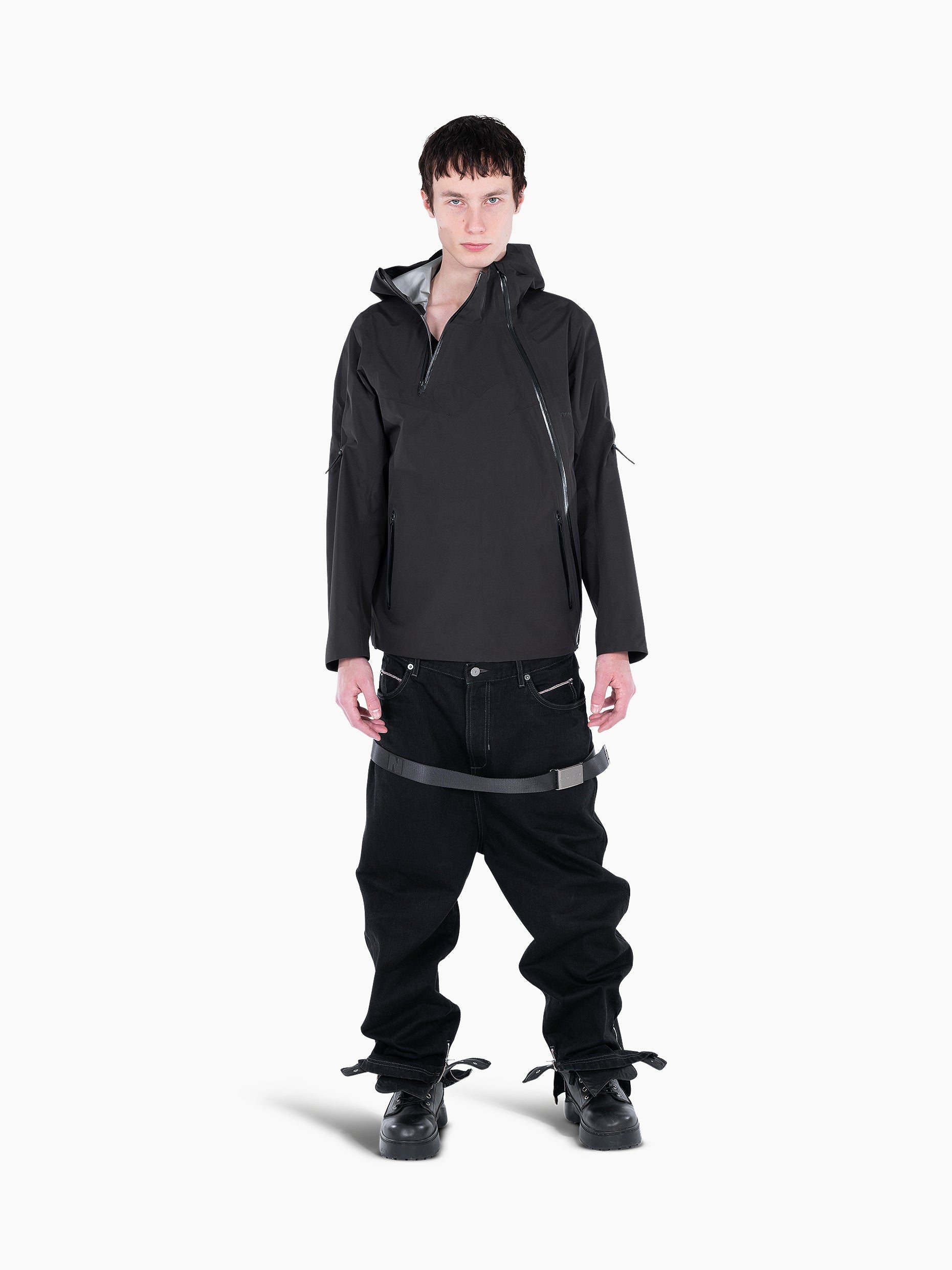 Vain shell jacket black