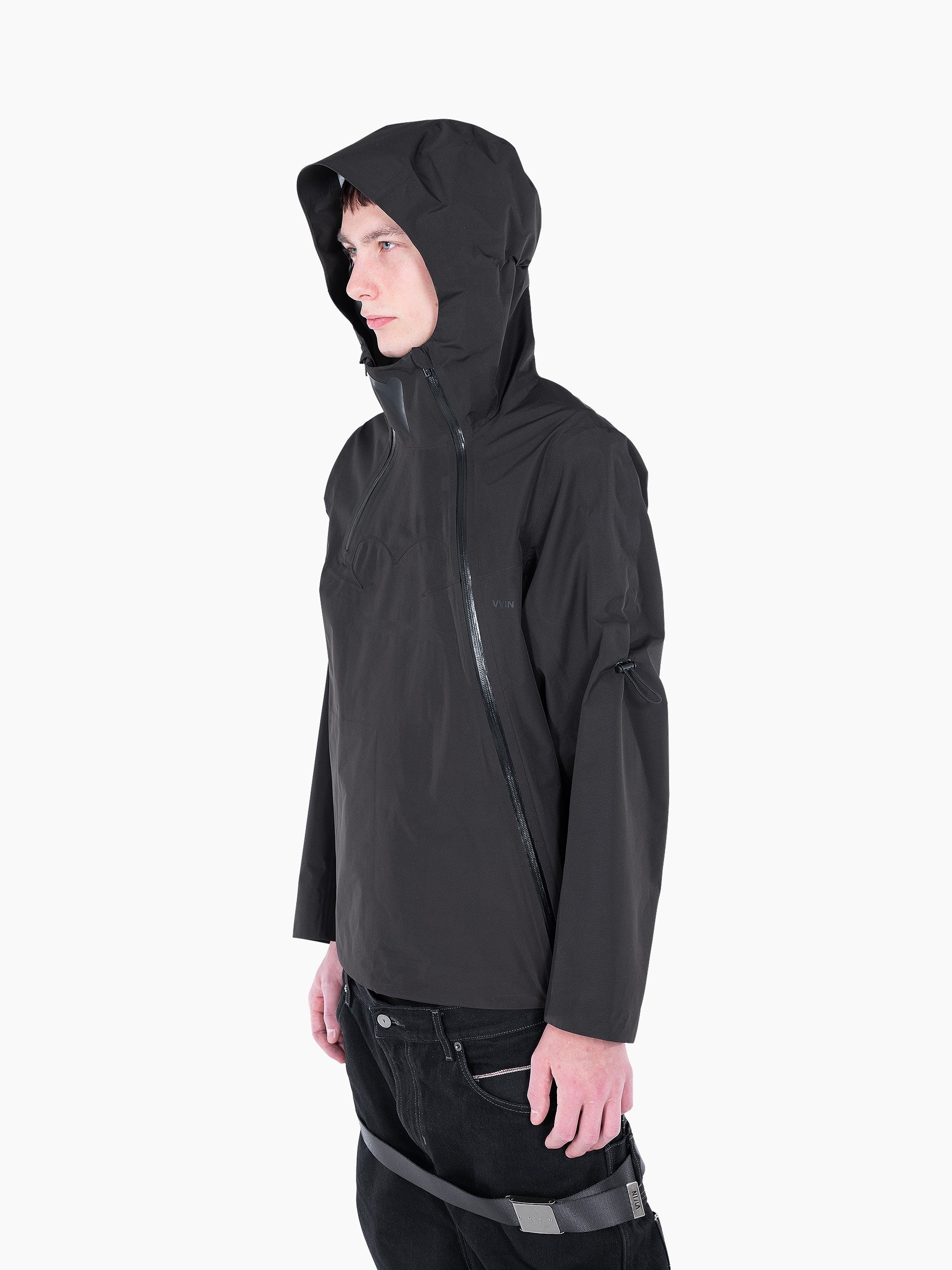 Vain shell jacket black